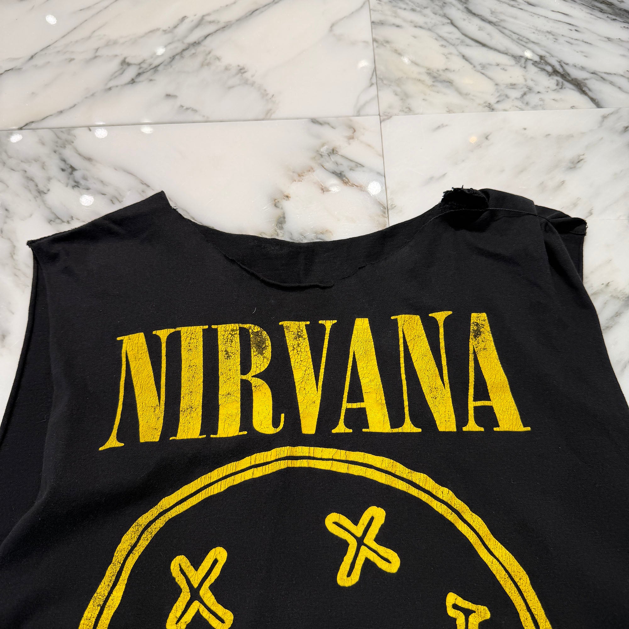 Vintage NIRVANA "Smiley Face Logo" Cut Off Tank Top ヴィンテージ ニルヴァーナ "スマイリーフェイス ロゴ" カットオフ タンクトップ