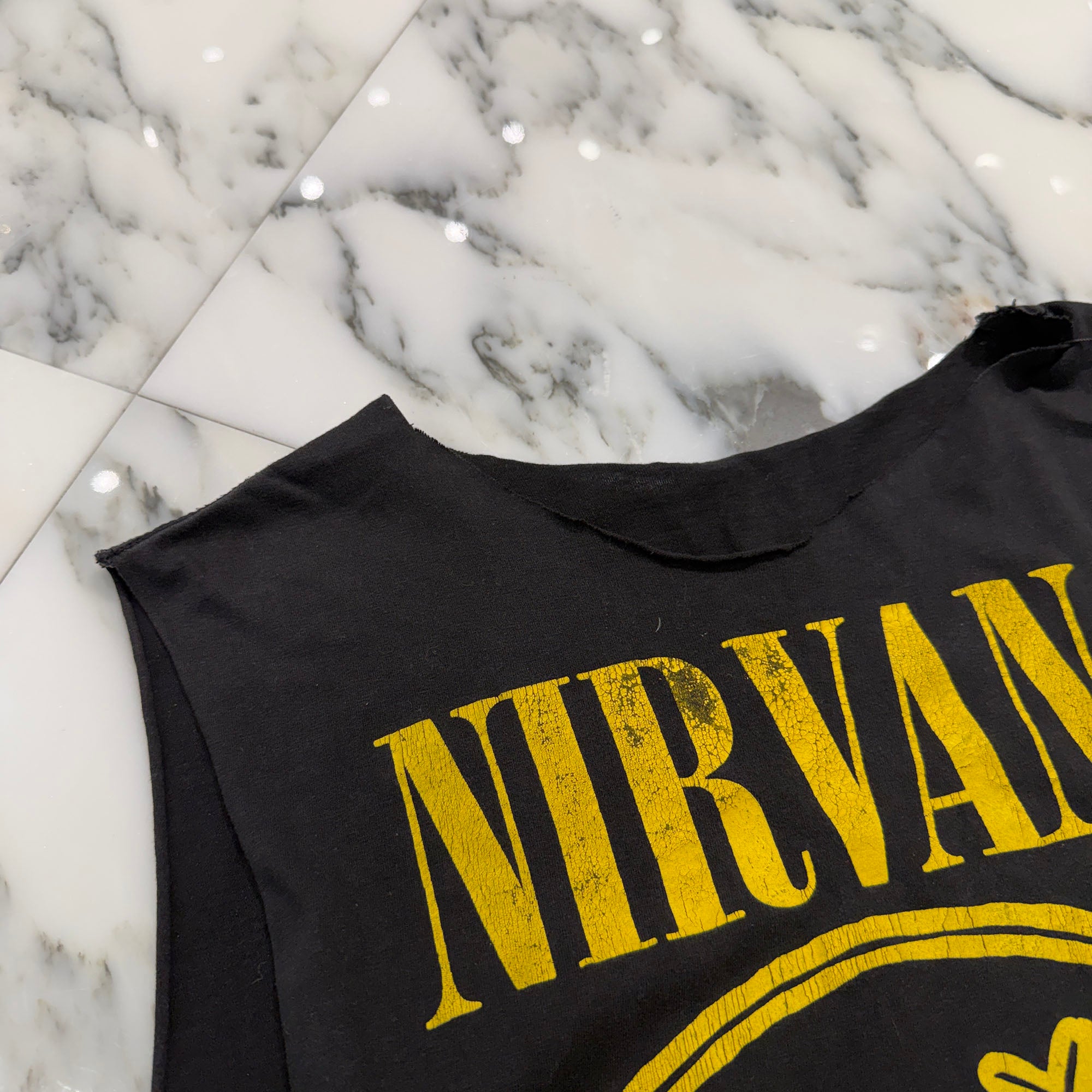 Vintage NIRVANA "Smiley Face Logo" Cut Off Tank Top ヴィンテージ ニルヴァーナ "スマイリーフェイス ロゴ" カットオフ タンクトップ