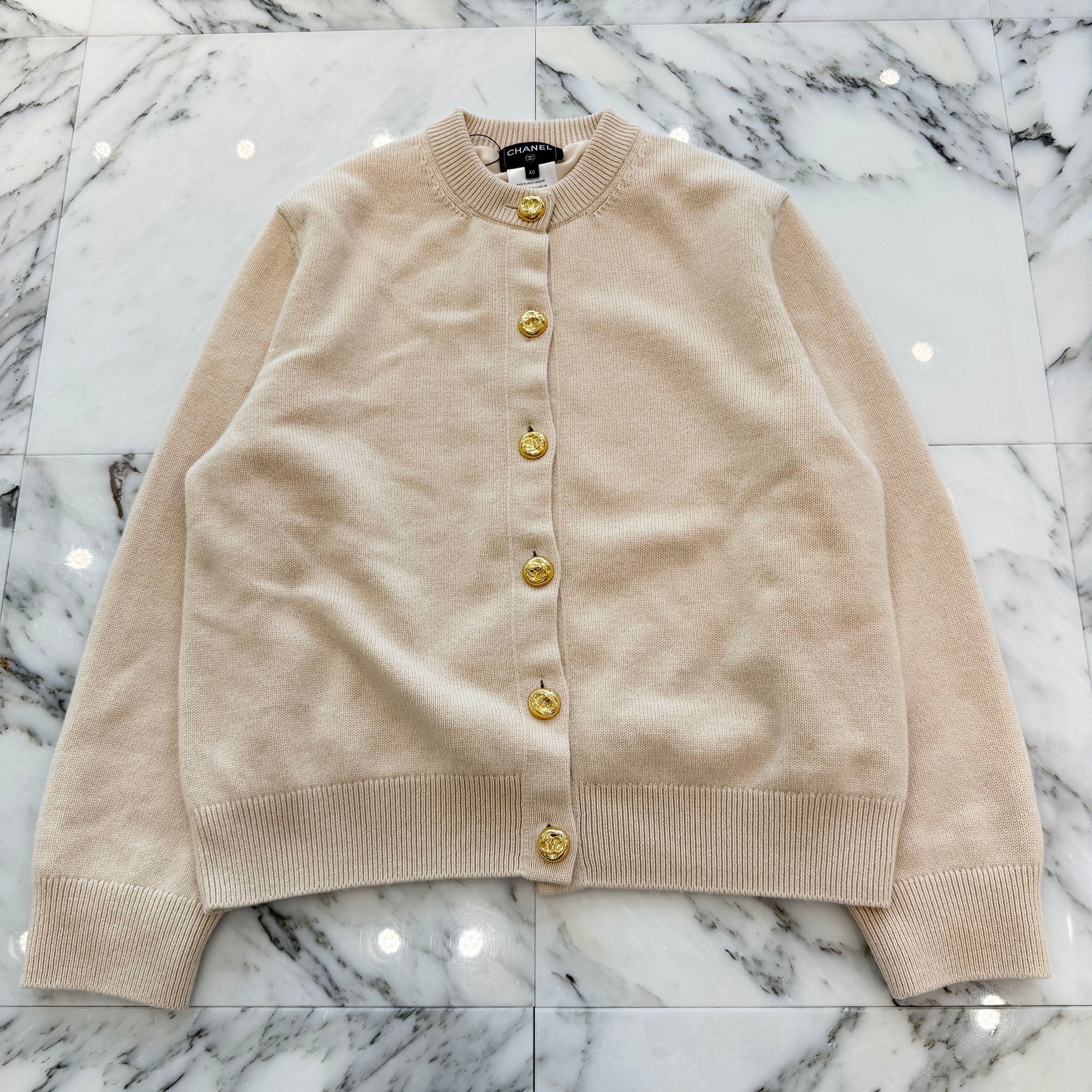 CHANEL 2026SS Coco Mark Button Cashmere Knit Cardigan P82365K11867 Size 40 シャネル ココマークボタン カシミア ニットカーディガン サイズ40