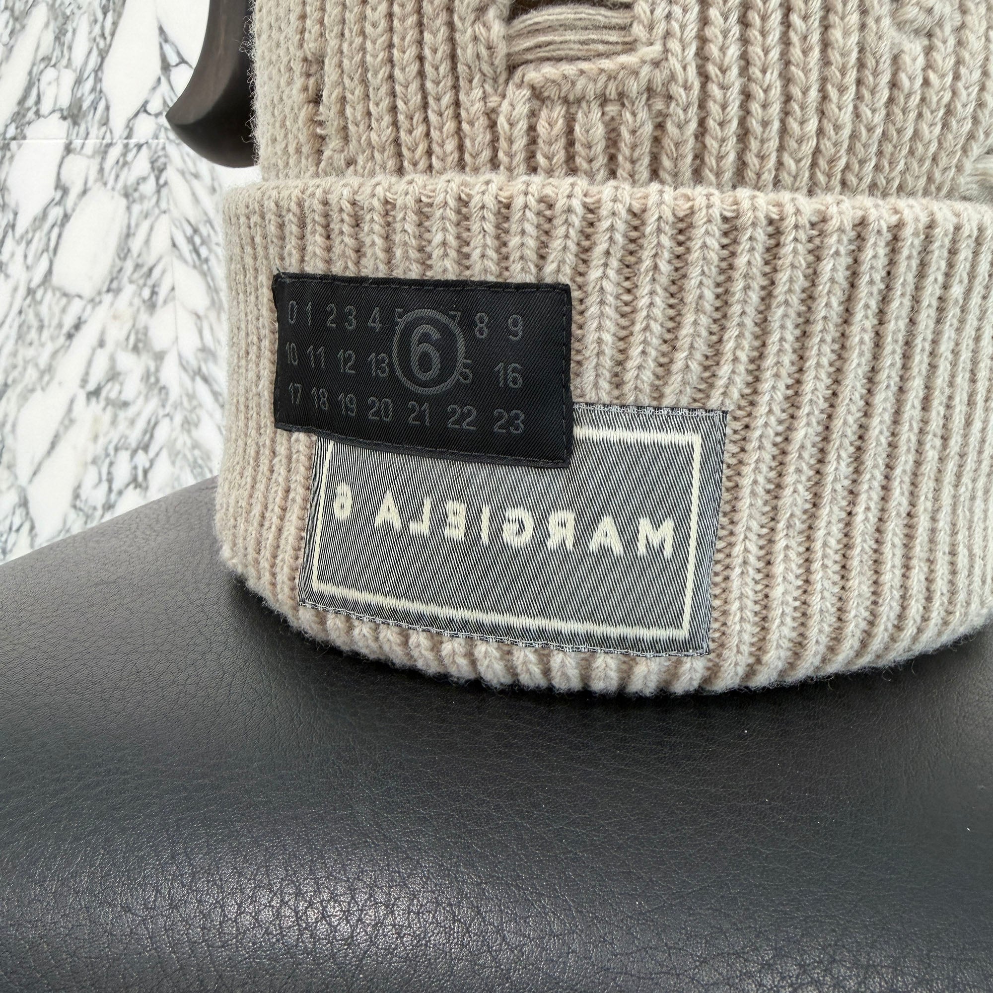MM6 Maison Margiela 2025AW Logo Patch Distressed Finish Beanie SH0TB0001 M13138 Size L エムエム6 メゾンマルジェラ ロゴパッチダメージ加工ビーニー サイズL