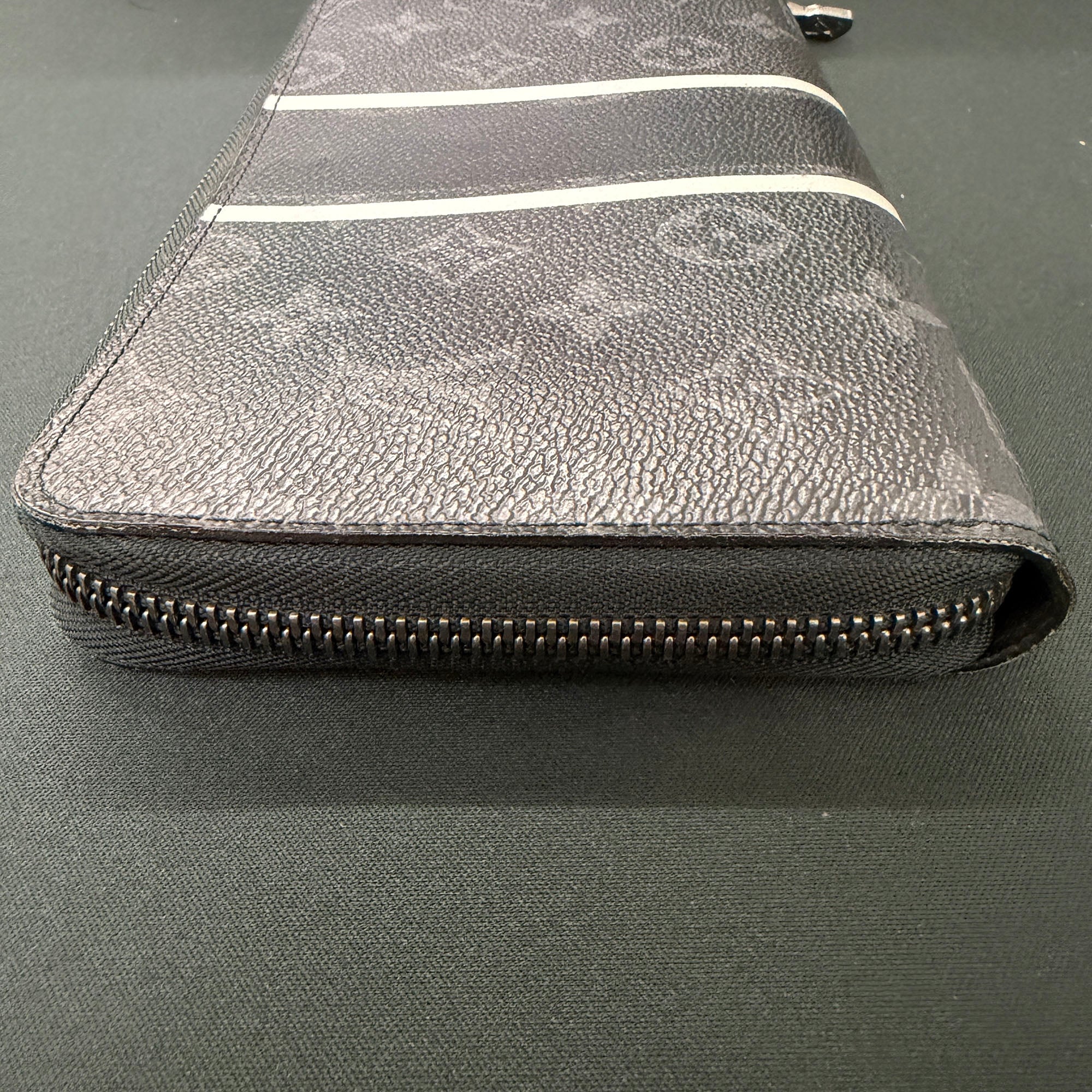 LOUIS VUITTON Monogram Eclipse Flash Zippy Organizer NM M64645 ルイヴィトン モノグラムエクリプスフラッシュジッピーオーガナイザー