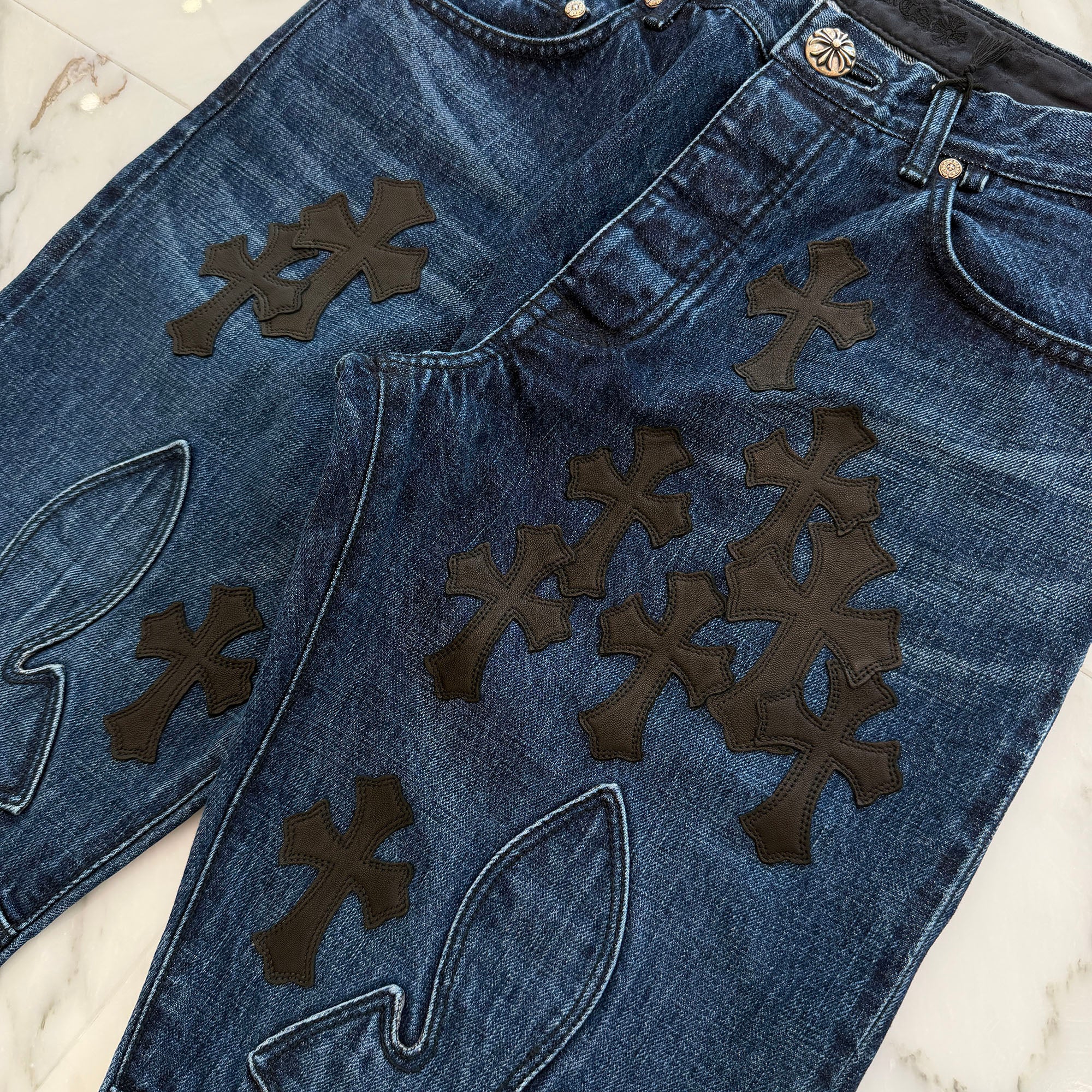 CHROME HEARTS Leather Cross Patch Cross Ball Button Flare Knee Denim Pants Size 32 クロムハーツ レザークロスパッチ クロスボールボタン フレアニー デニムパンツ サイズ32