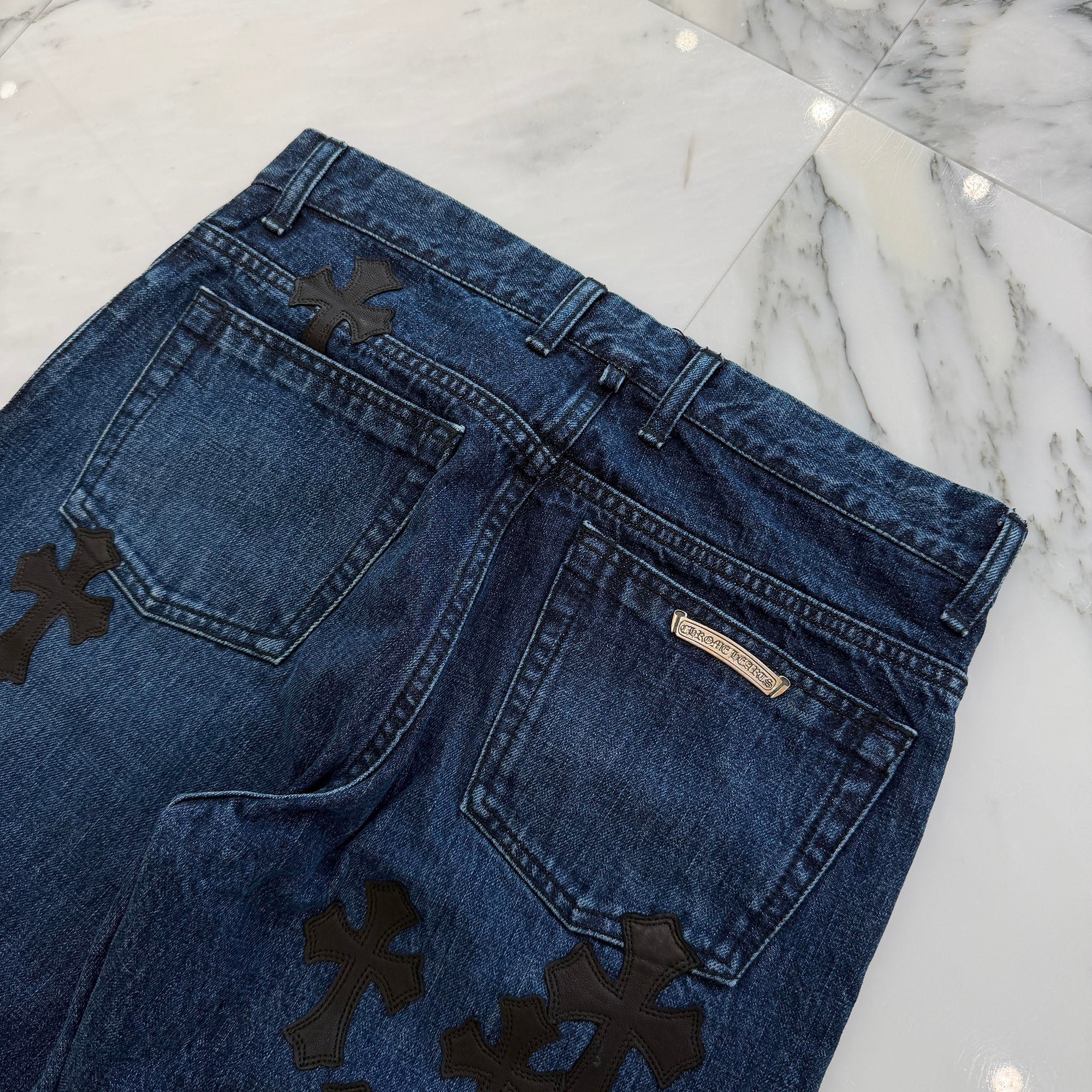 CHROME HEARTS Leather Cross Patch Cross Ball Button Flare Knee Denim Pants Size 32 クロムハーツ レザークロスパッチ クロスボールボタン フレアニー デニムパンツ サイズ32