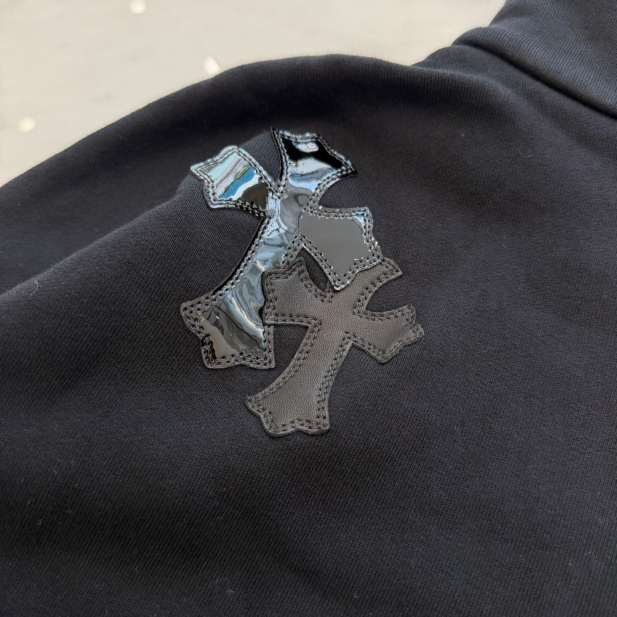 CHROME HEARTS Y NOT Multi Leather Cross Patch Half Zip Sweatshirt Size M クロムハーツ ワイノット マルチレザークロスパッチ ハーフジップ スウェットシャツ サイズM