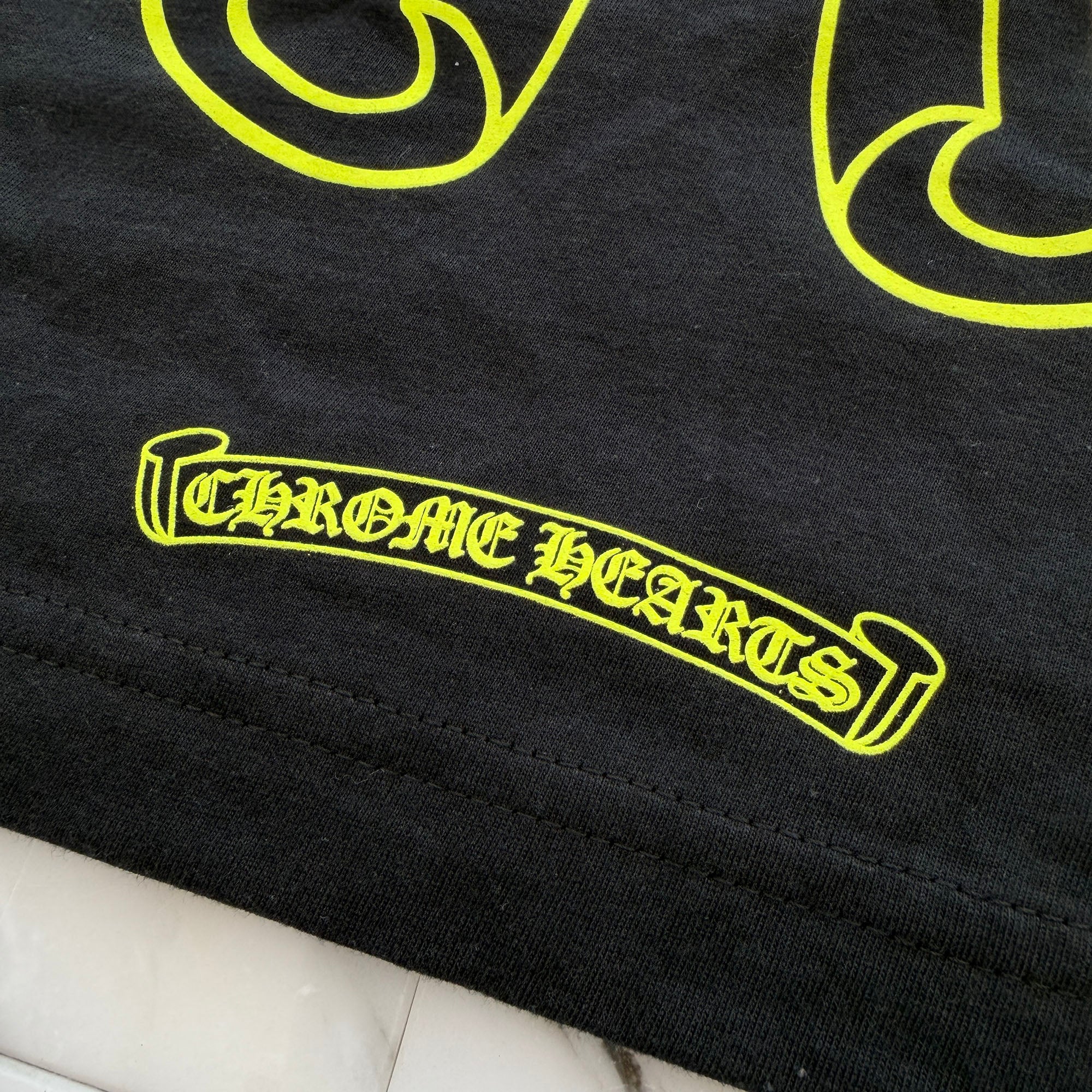 CHROME HEARTS Neon Yellow Floral Cross Horseshoe Long Sleeve Tee Size L クロムハーツ ネオンイエロー フローラルクロス ホースシュー ロングスリーブ Tシャツ サイズL