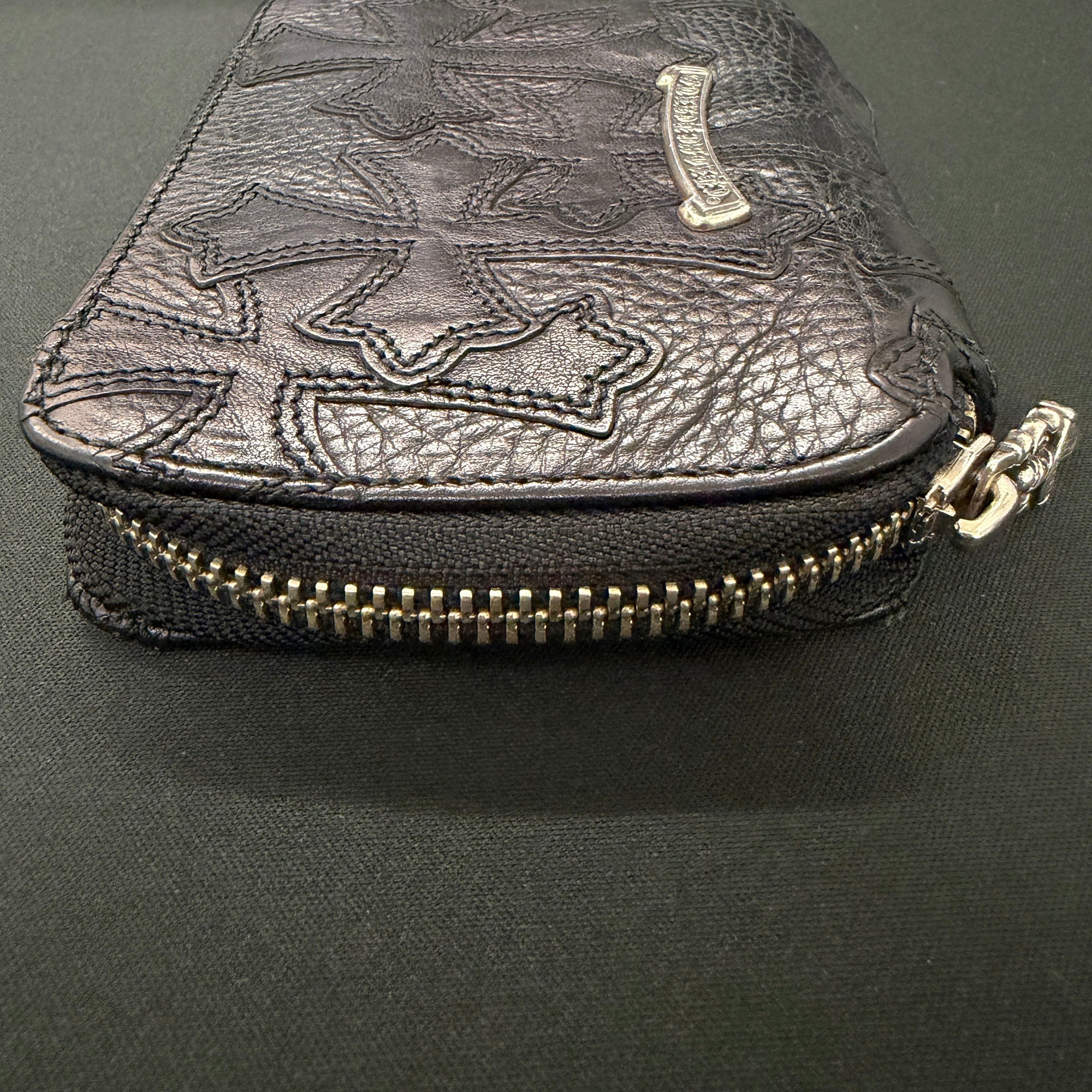 CHROME HEARTS BANK ROBBER Cemetery Cross Patch Round Zip Leather Compact Wallet クロムハーツ バンクローバー セメタリークロスパッチ ラウンドジップレザーコンパクトウォレット