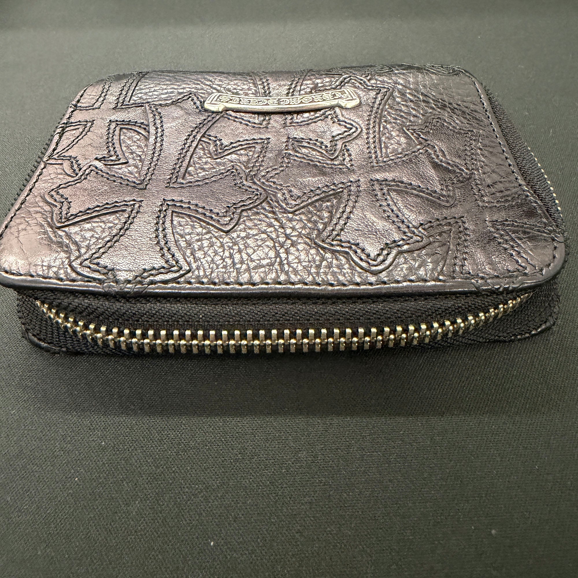 CHROME HEARTS BANK ROBBER Cemetery Cross Patch Round Zip Leather Compact Wallet クロムハーツ バンクローバー セメタリークロスパッチ ラウンドジップレザーコンパクトウォレット