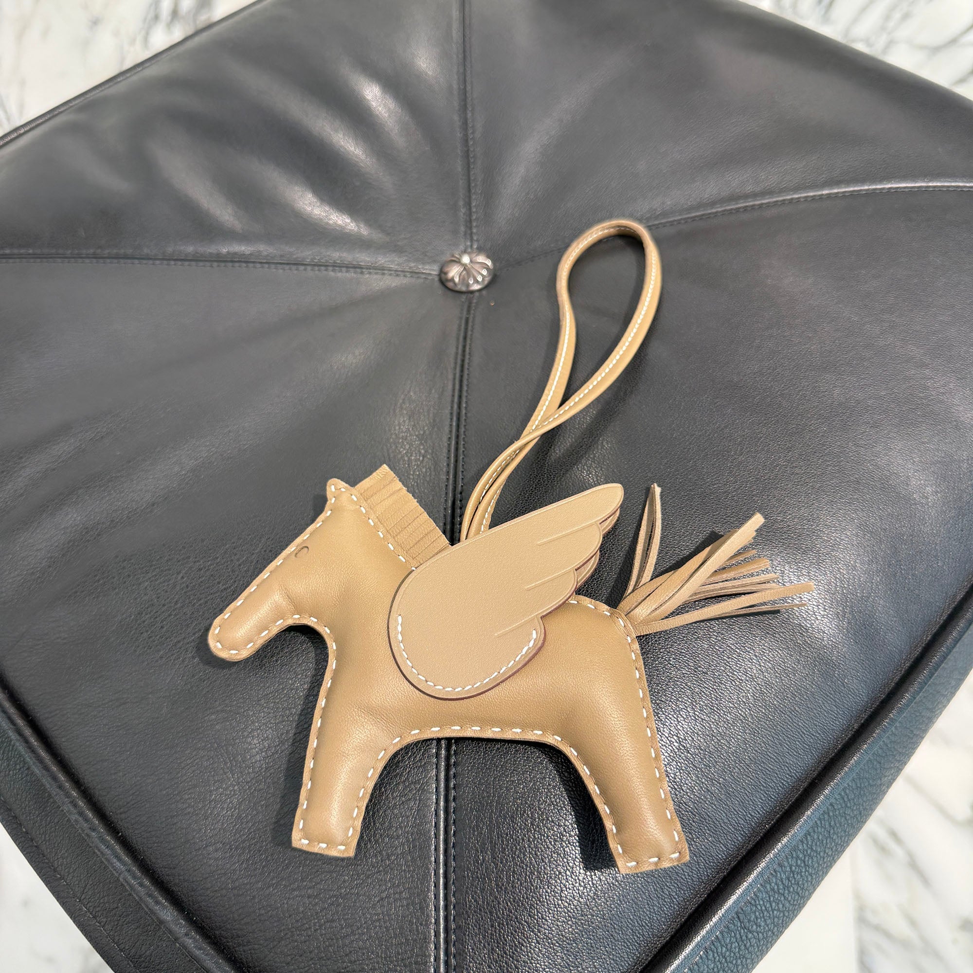 エルメス　ペガサスmm HERMES Rodeo Pegasus MM Charm K刻印 エルメス ロデオ ペガサス MM