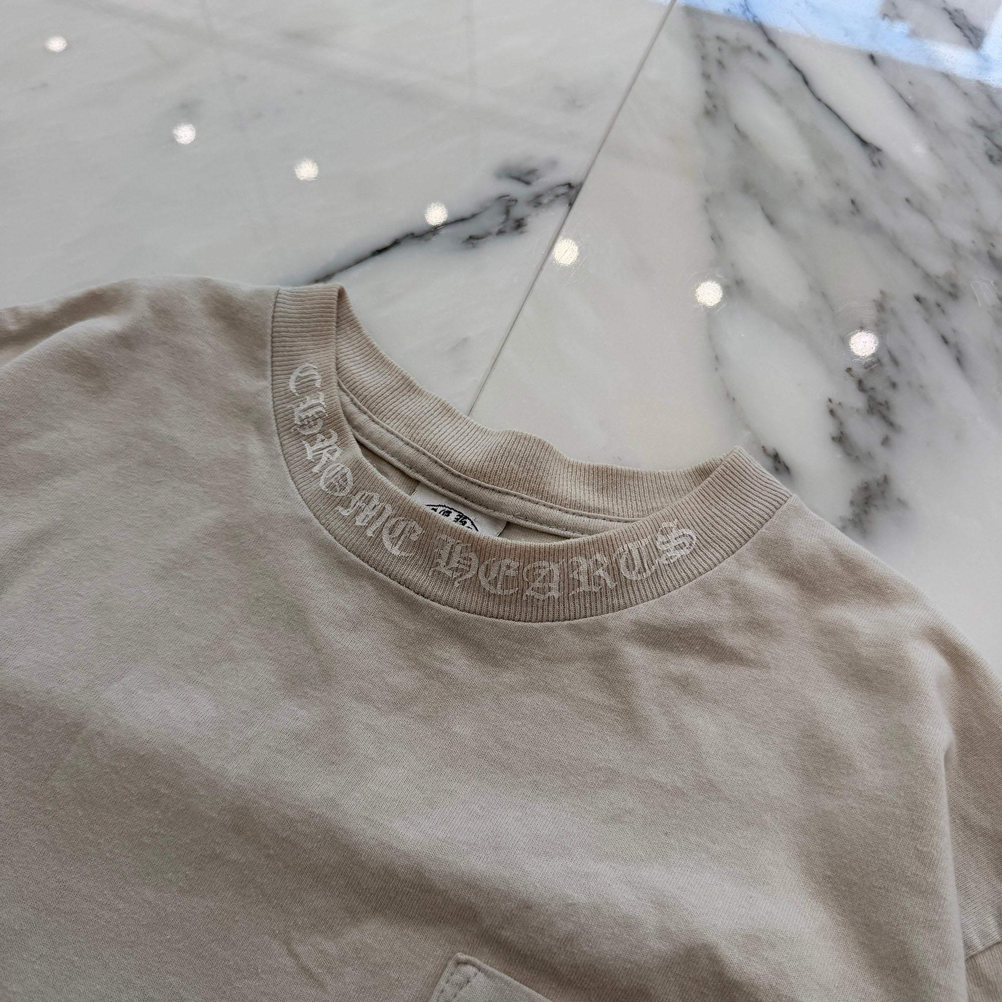 CHROME HEARTS Back Scroll Neck Logo Tee Size M クロムハーツ バックスクロール ネックロゴTシャツ サイズM