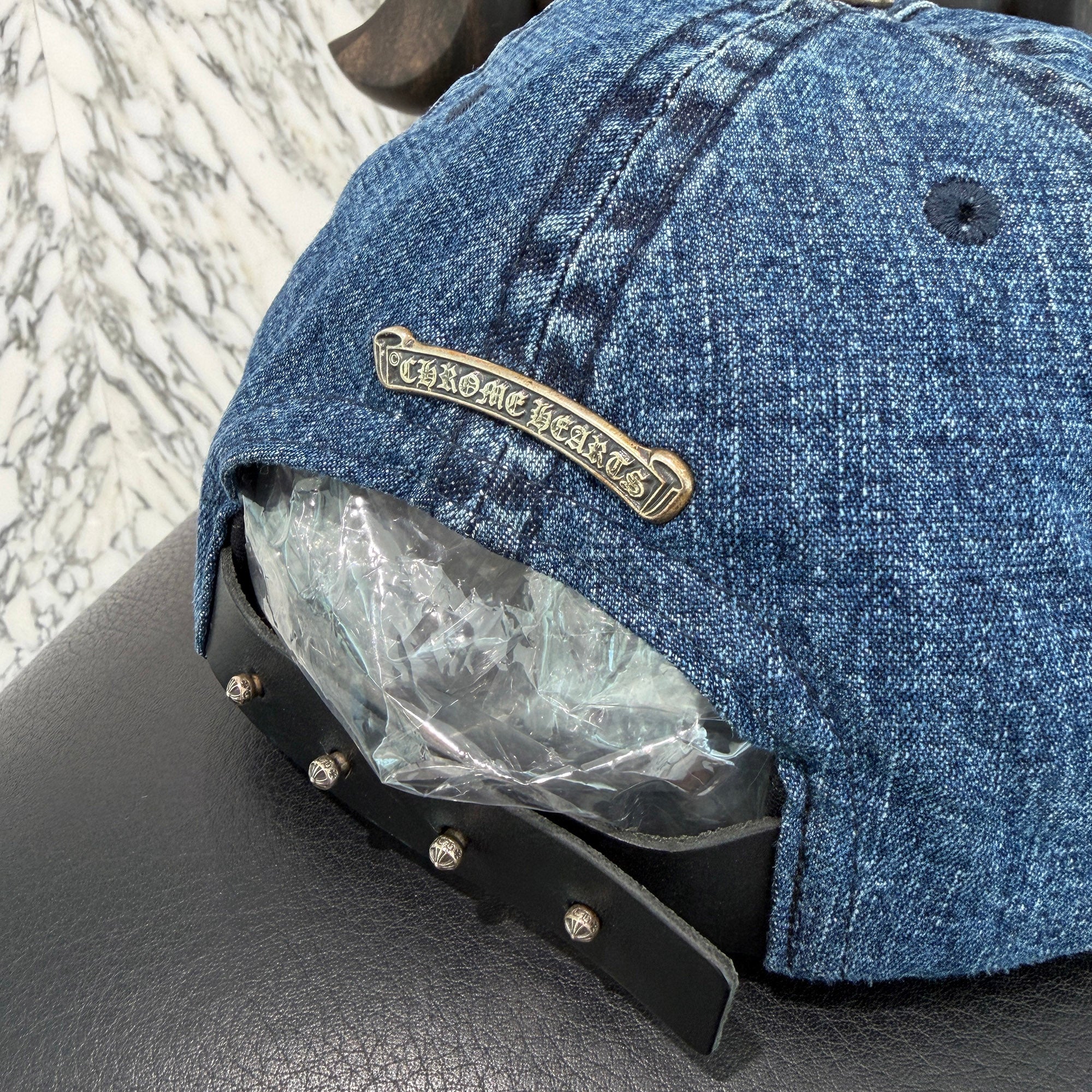 CHROME HEARTS 2024SS Vine Dagger Embroidery Denim Trucker Cap Size ONE SIZE (53-60) クロムハーツ ヴァインダガー 刺繍 デニム トラッカーキャップ サイズONE SIZE (53-60)