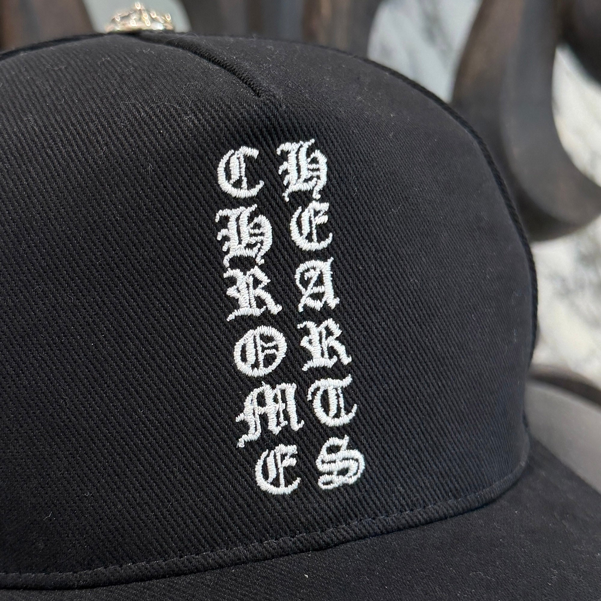 CHROME HEARTS Vertical Logo Trucker Cap Size ONE SIZE (51-61) クロムハーツ ヴァーティカルロゴ トラッカーキャップ サイズONE SIZE (51-61)