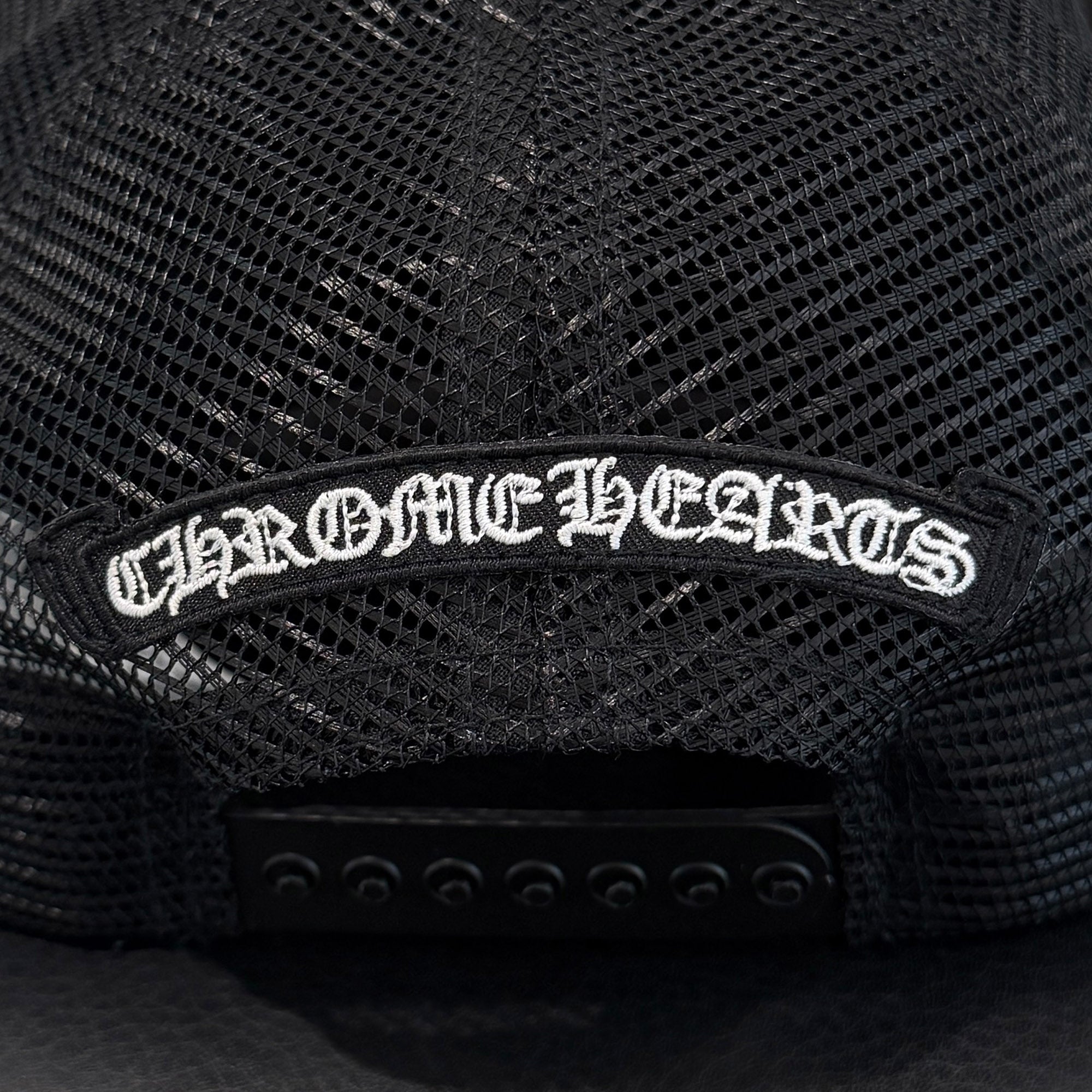 CHROME HEARTS Camo Triple Cross Leather Patch Trucker Cap ONE SIZE (51-61) クロムハーツ カモ トリプルクロス レザーパッチ トラッカーキャップ サイズONE SIZE (51-61)