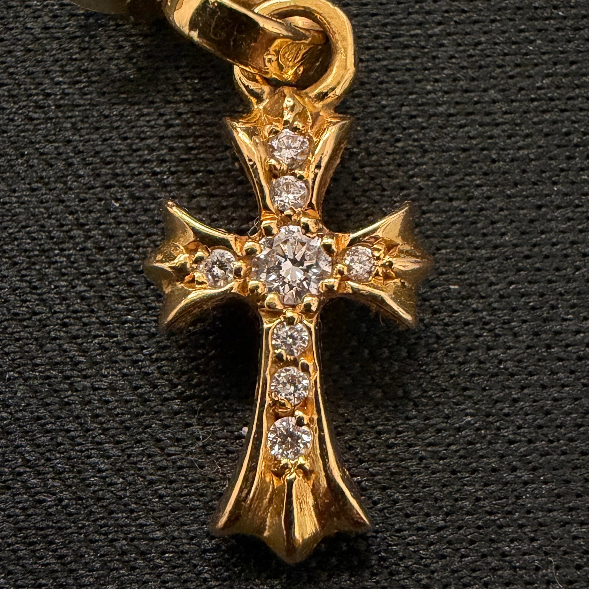 CHROME HEARTS 22K BABY FAT CROSS Earring Pave Diamond クロムハーツ 22K ベイビーファットクロス ピアス パヴェダイヤモンド