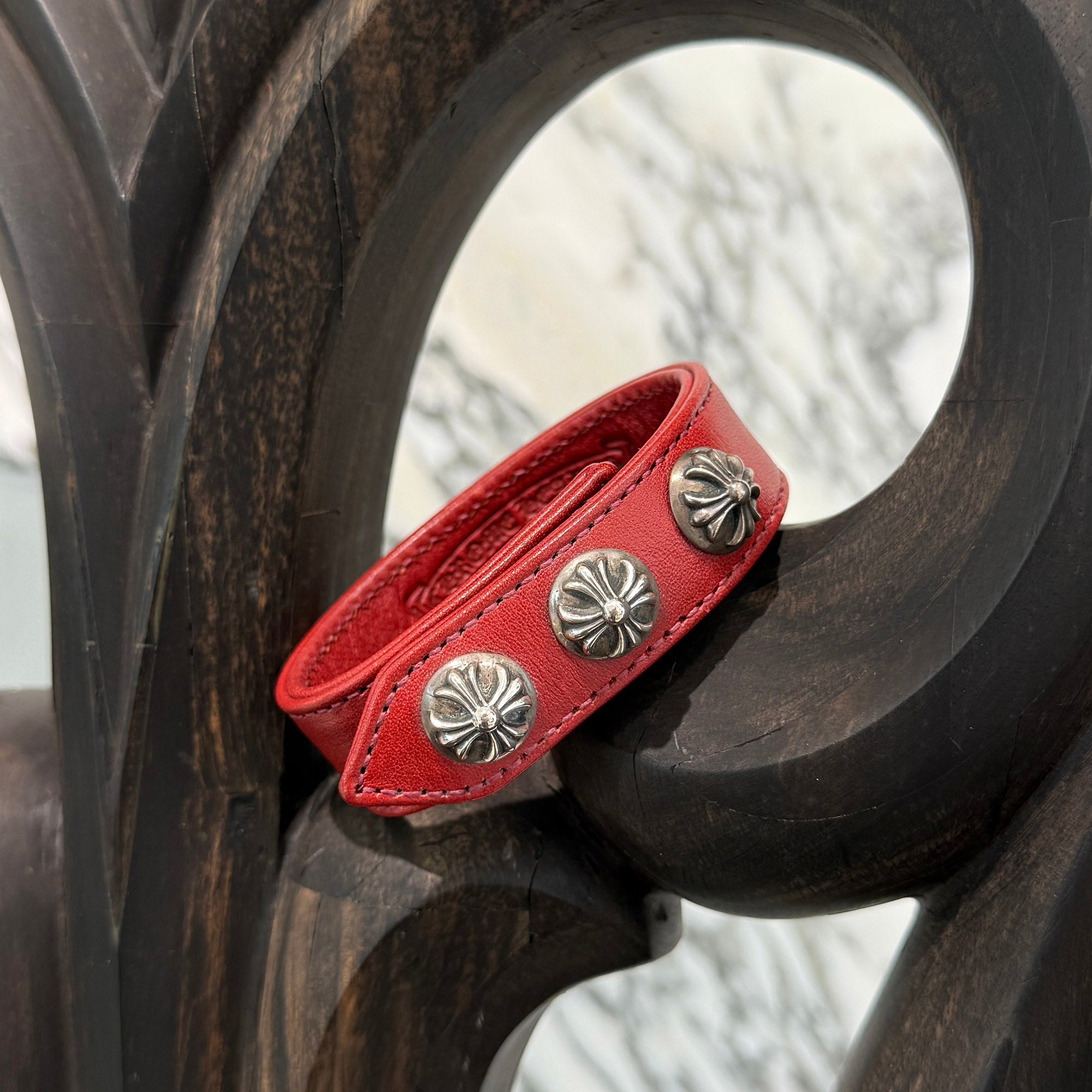 CHROME HEARTS 3BTN 2SNP LEATHER BRACELET クロムハーツ クロスボール