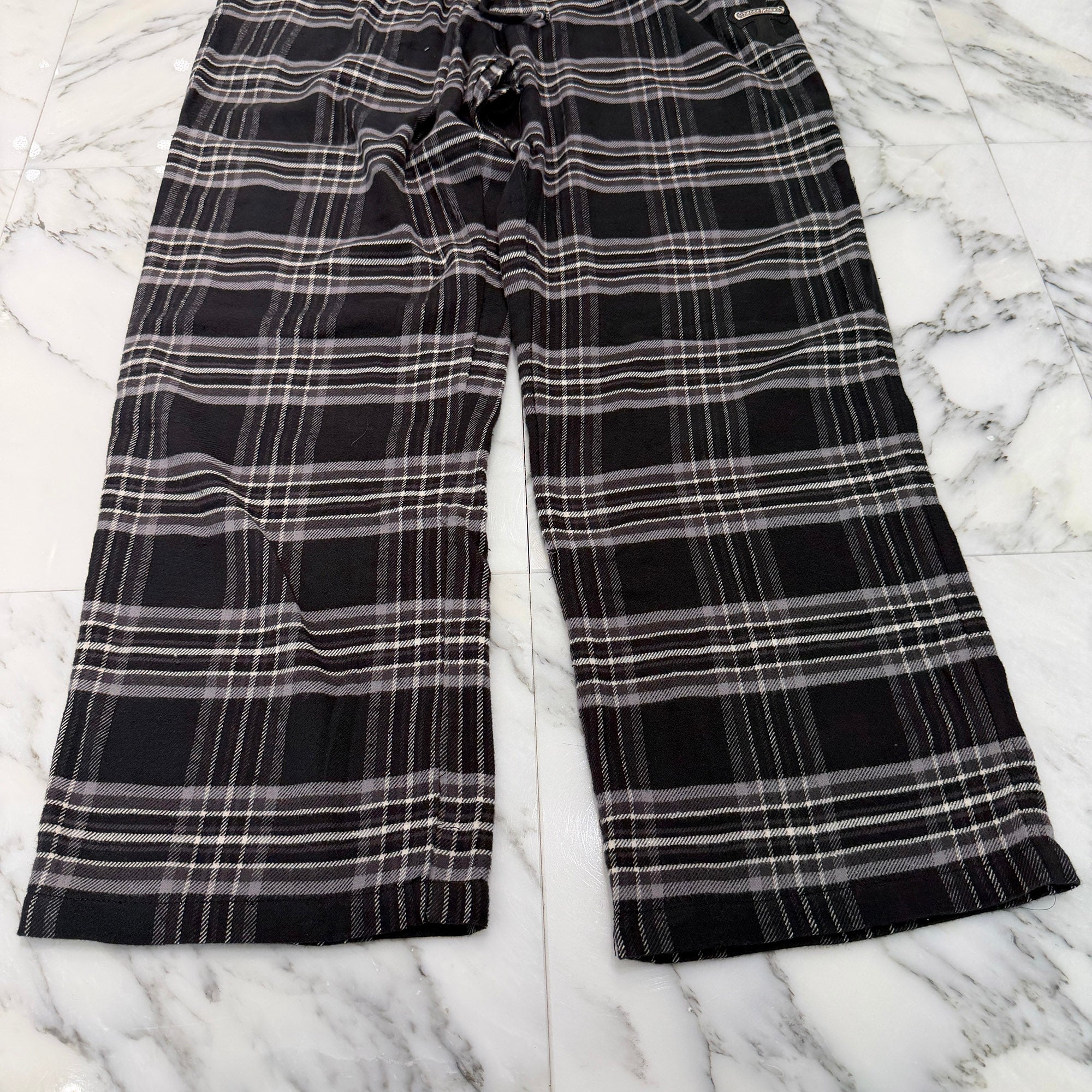 CHROME HEARTS 1 Cross Leather Patch After School Flannel Check