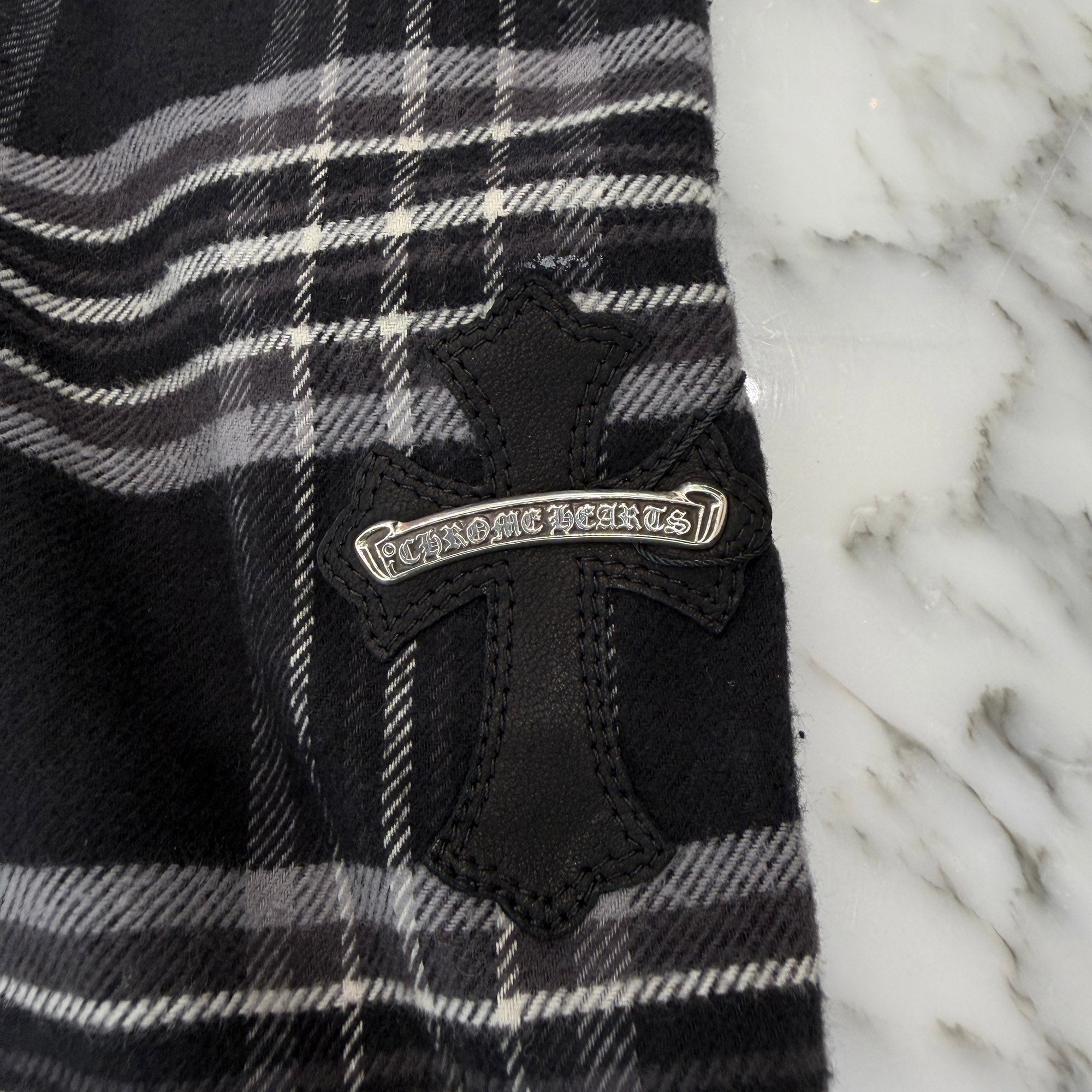 【新作】Chrom Hearts クロムハーツ　アフタースクール　クロスパッチ CHROME HEARTS 1 Cross Leather Patch After School Flannel Check