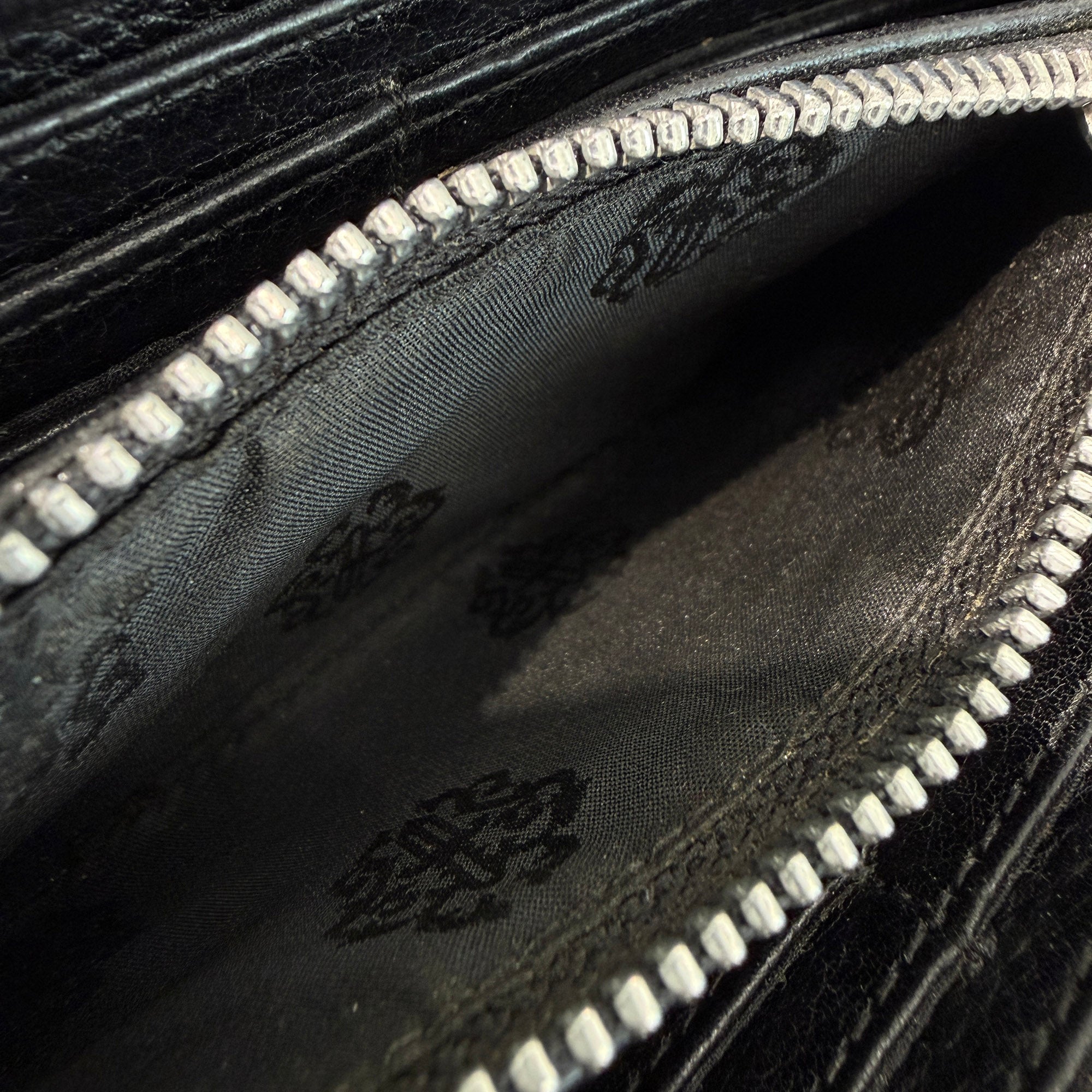 CHROME HEARTS Filigree Plus Leather Patch Round Zip Wallet クロムハーツ フィリグリープラス レザーパッチ ウォレット