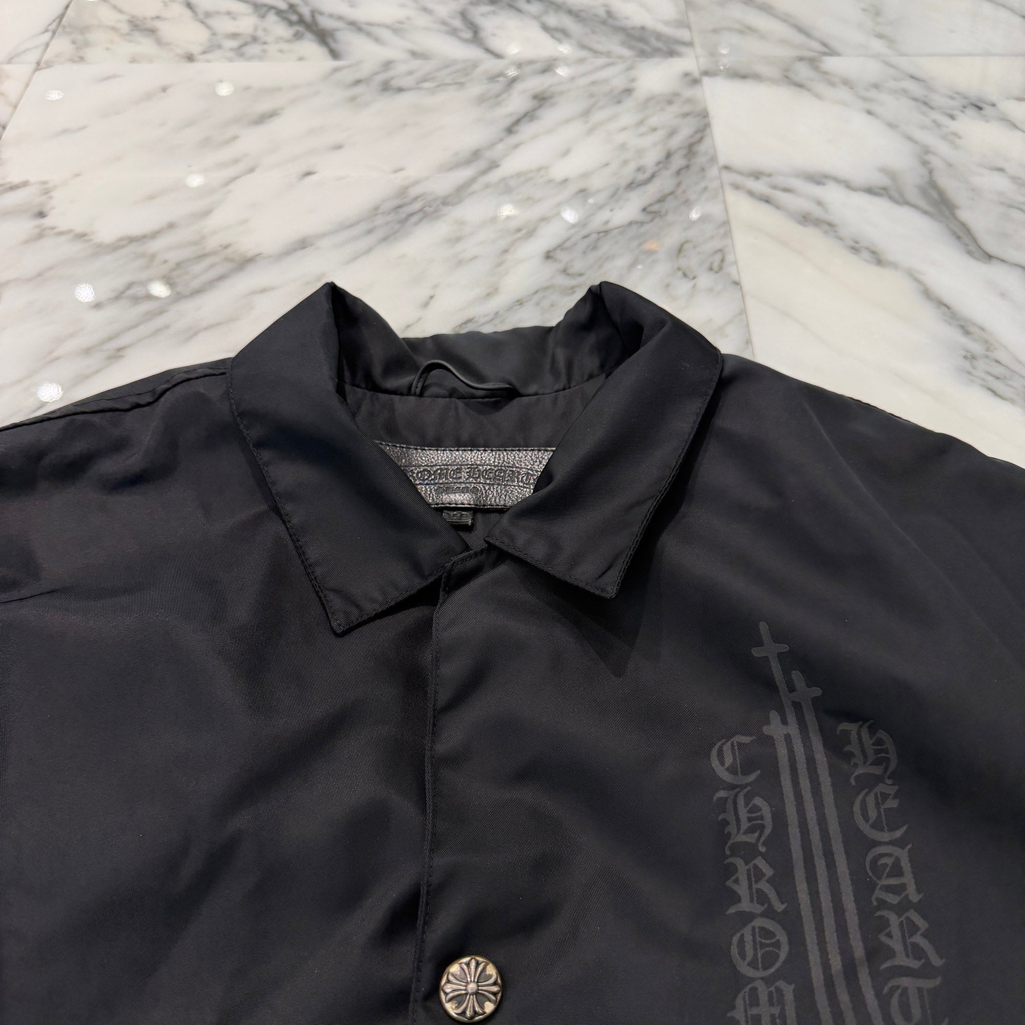 CHROME HEARTS RIGGINS FBRC English Print Nylon Coach Jacket Size XL クロムハーツ リギンズ ファブリック イングリッシュ プリント ナイロンコーチジャケット サイズXL
