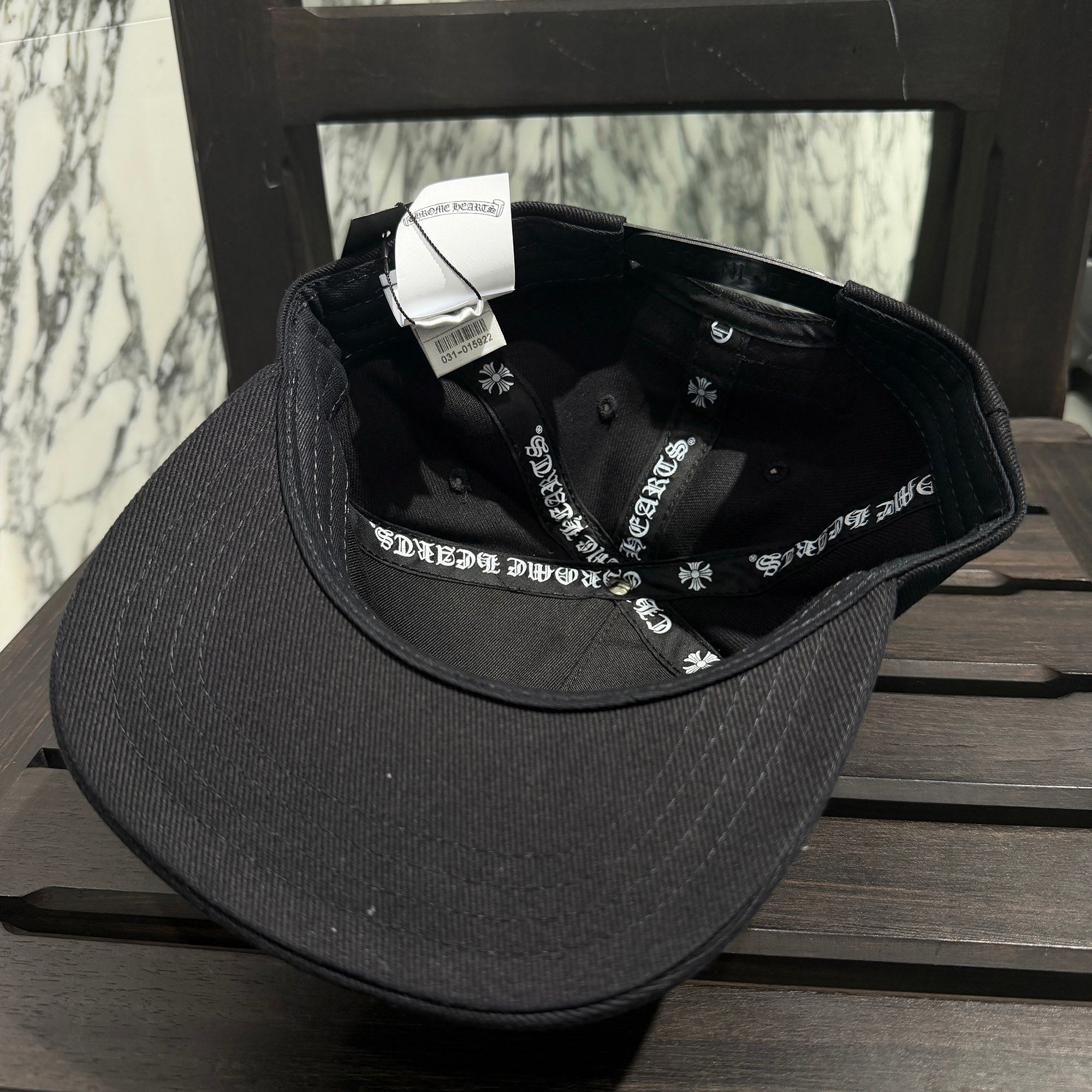 CHROME HEARTS RS3 Cross Embroidery Trucker Cap Size ONE SIZE (51-61) クロムハーツ RS3クロス刺繡 トラッカーキャップ ワンサイズ (51-61)