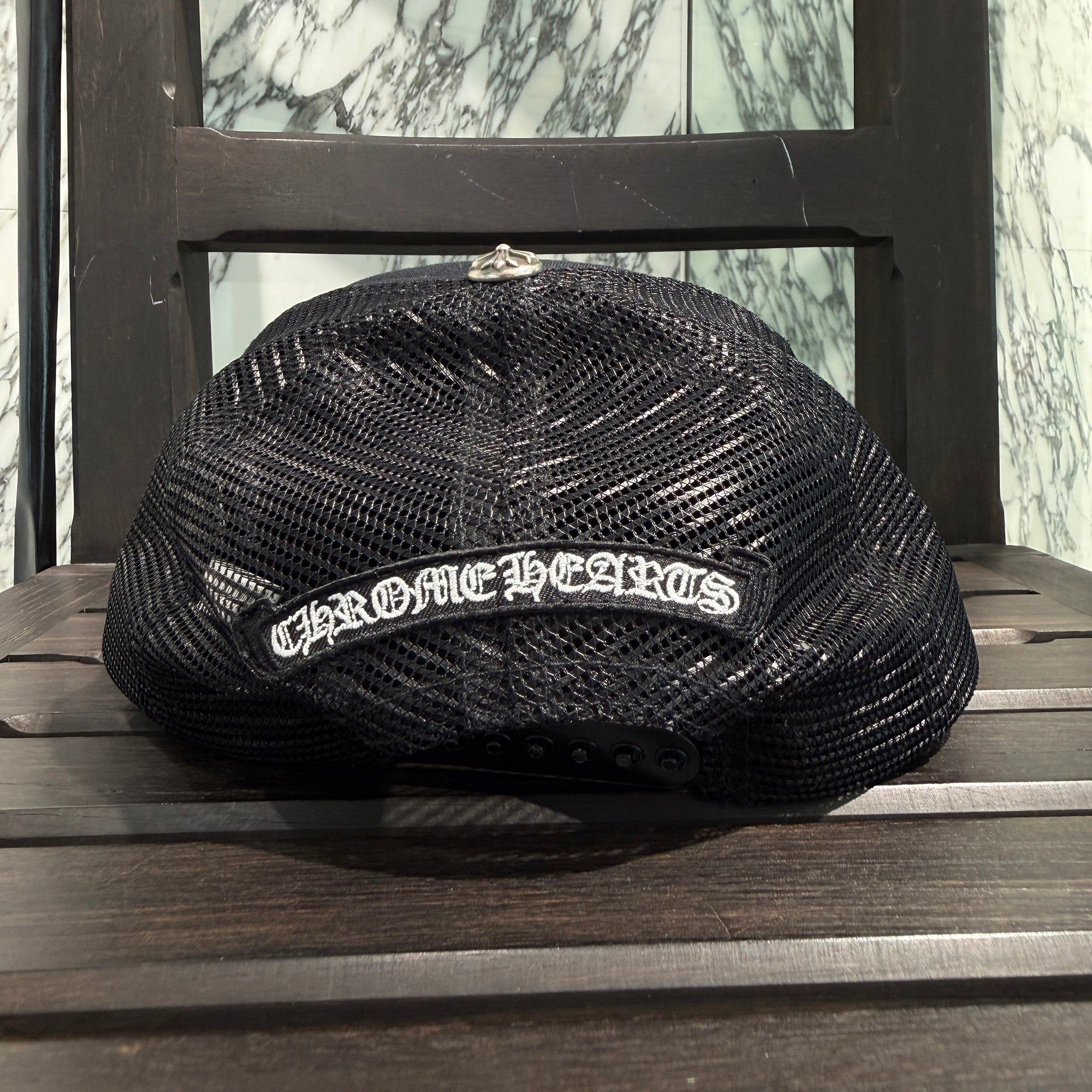 CHROME HEARTS Camo Triple Cross Leather Patch Trucker Cap ONE SIZE (51-61) クロムハーツ カモ トリプルクロス レザーパッチ トラッカーキャップ サイズONE SIZE (51-61)