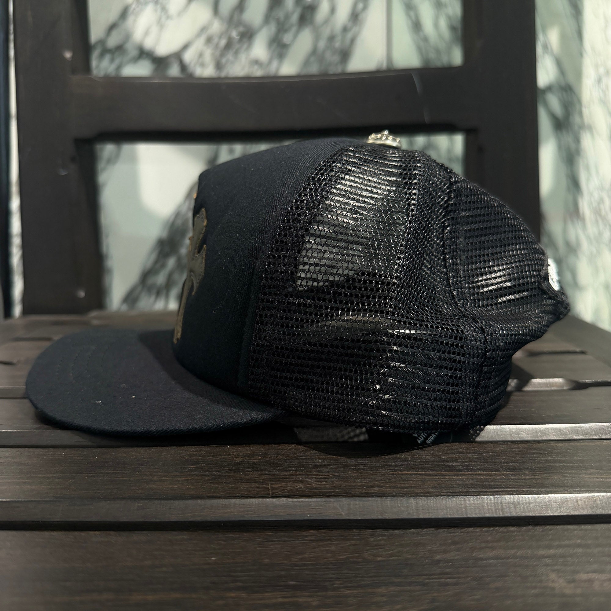 CHROME HEARTS Camo Triple Cross Leather Patch Trucker Cap ONE SIZE (51-61) クロムハーツ カモ トリプルクロス レザーパッチ トラッカーキャップ サイズONE SIZE (51-61)