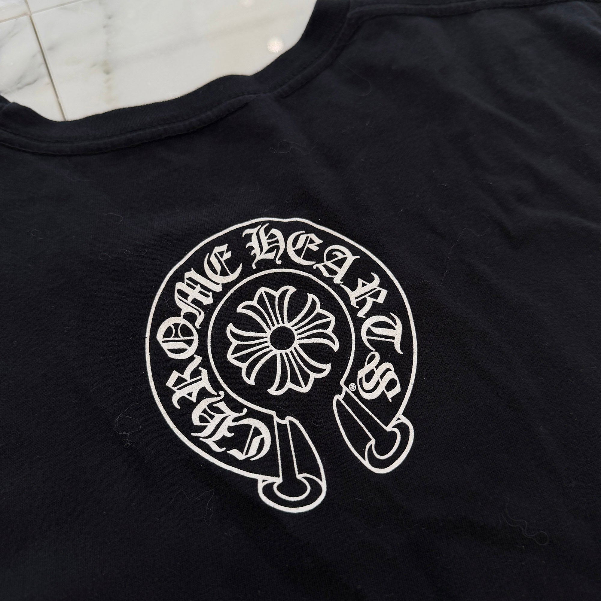 CHROME HEARTS Vertical T Bar Logo Back Horseshoe Print Tee Size L クロムハーツ バーティカル Tバーロゴ バックホースシュー Tシャツ サイズL