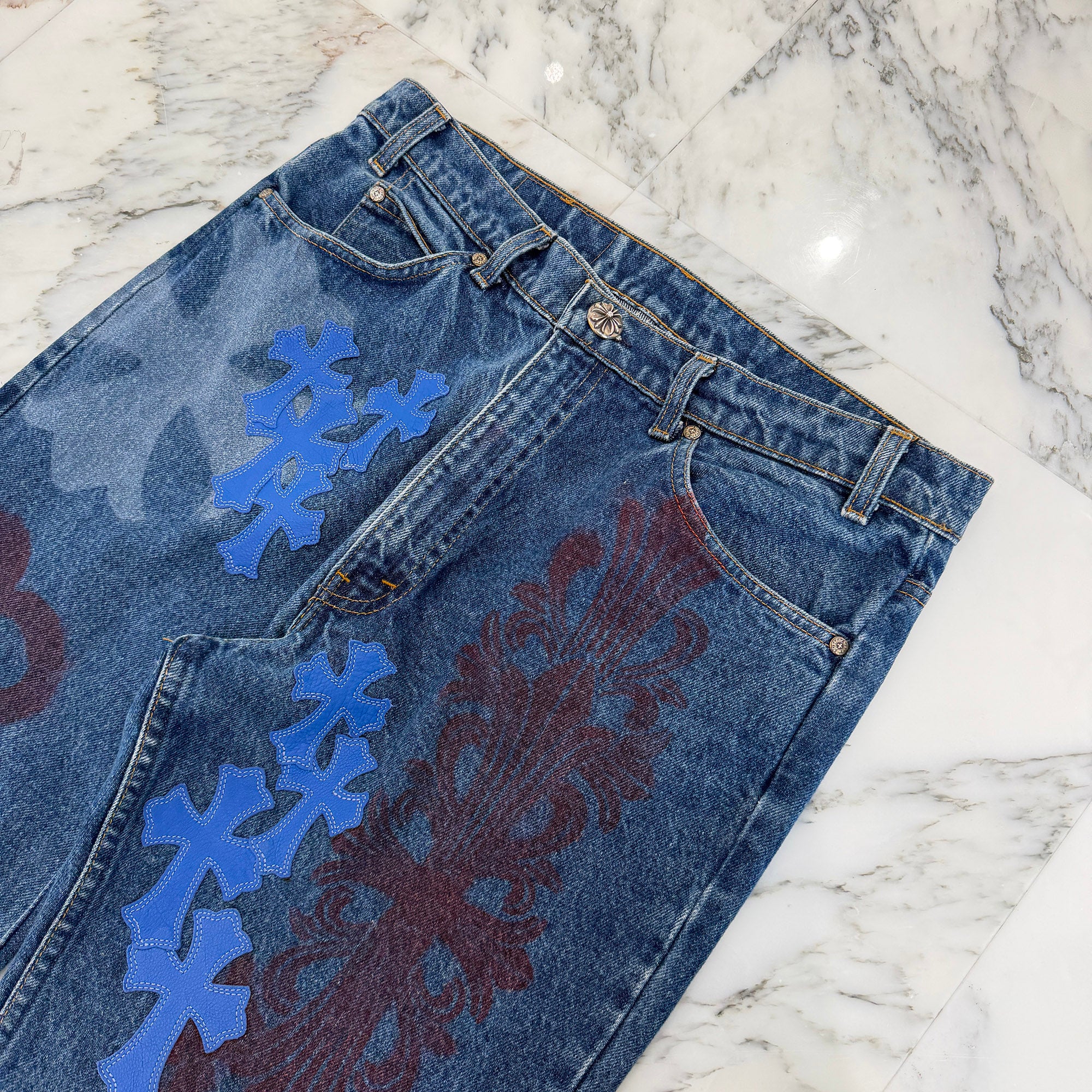 CHROME HEARTS × Levi's VNTG Stencil Cemetery Cross Leather Patch Denim Pants Size 34 クロムハーツ × リーバイス ヴィンテージ ステンシル柄 セメタリークロス レザーパッチ デニムパンツ サイズ34