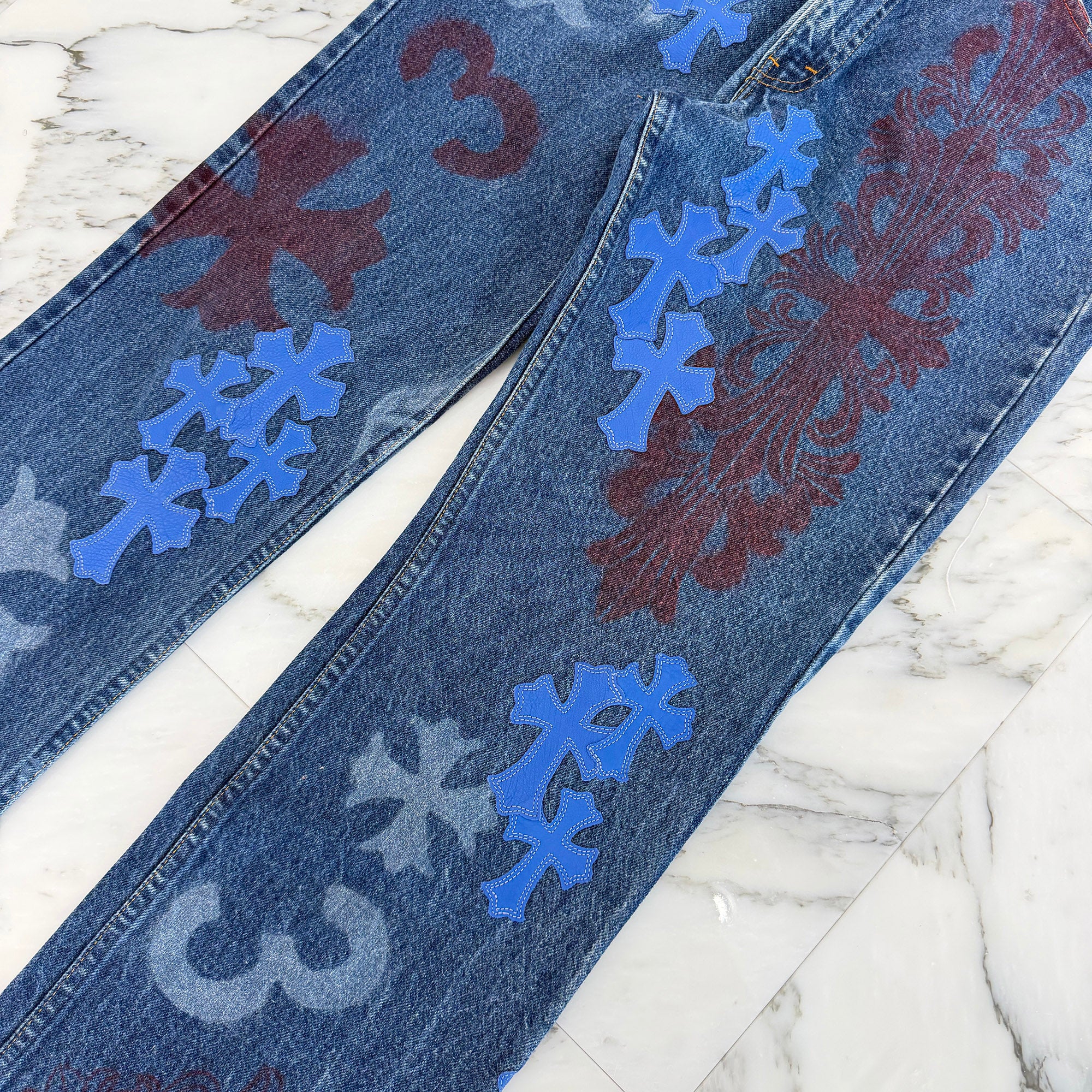 CHROME HEARTS × Levi's VNTG Stencil Cemetery Cross Leather Patch Denim Pants Size 34 クロムハーツ × リーバイス ヴィンテージ ステンシル柄 セメタリークロス レザーパッチ デニムパンツ サイズ34