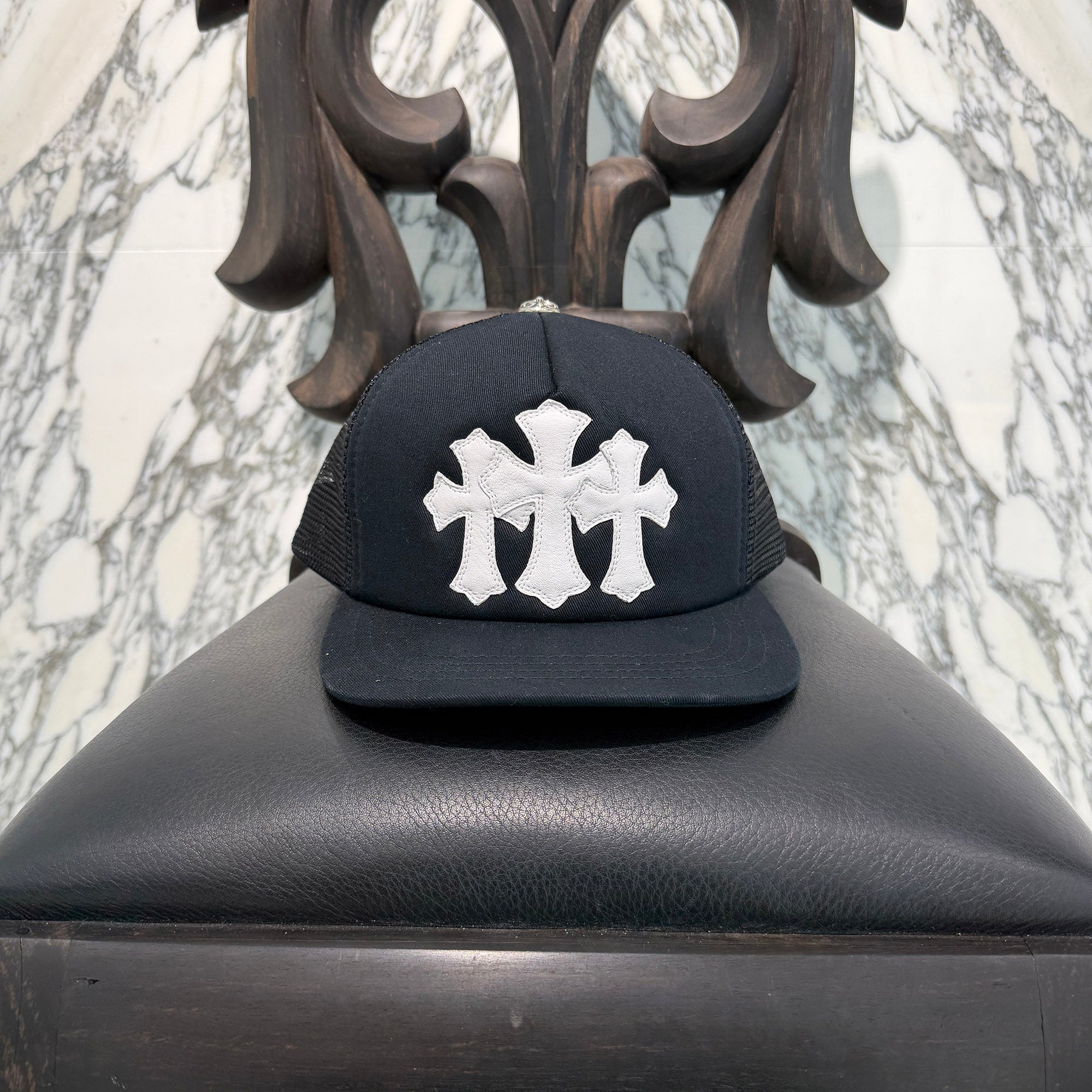 CHROME HEARTS Triple Cross Patch Trucker Cap ONE SIZE (51-61) クロムハーツ トリプルクロスパッチ トラッカーキャップ ONE SIZE (51-61)