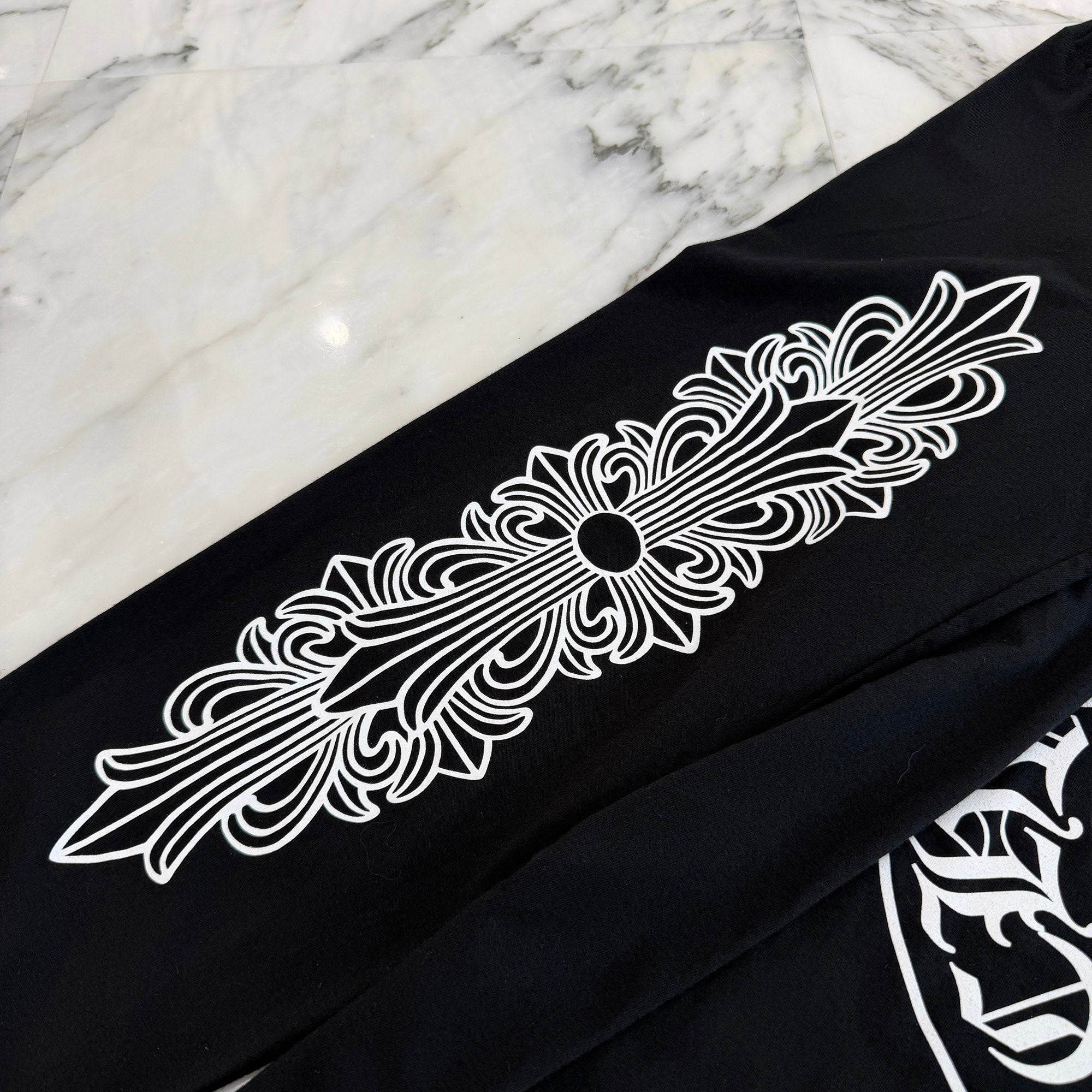 CHROME HEARTS Manchester Limited Floral Cross Horseshoe Long Sleeve Tee Size XL クロムハーツ マンチェスター限定 フローラルクロス ホースシュー ロングスリーブTシャツ サイズXL