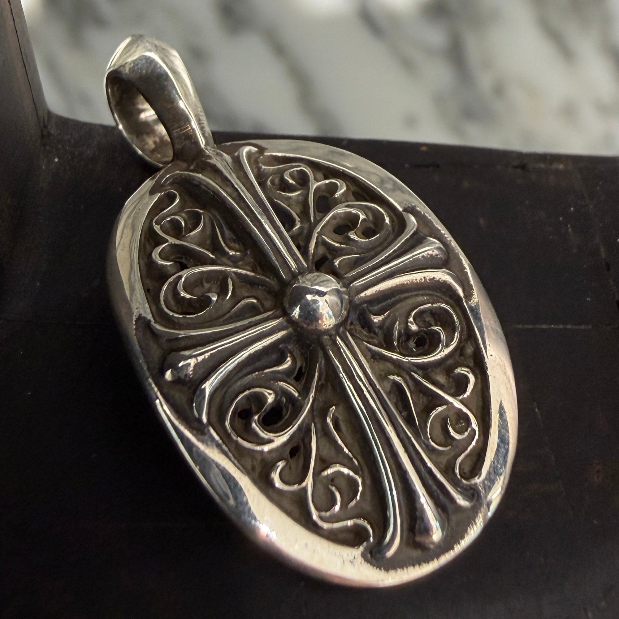 CHROME HEARTS Classic Oval Cross Charm クロムハーツ クラシック