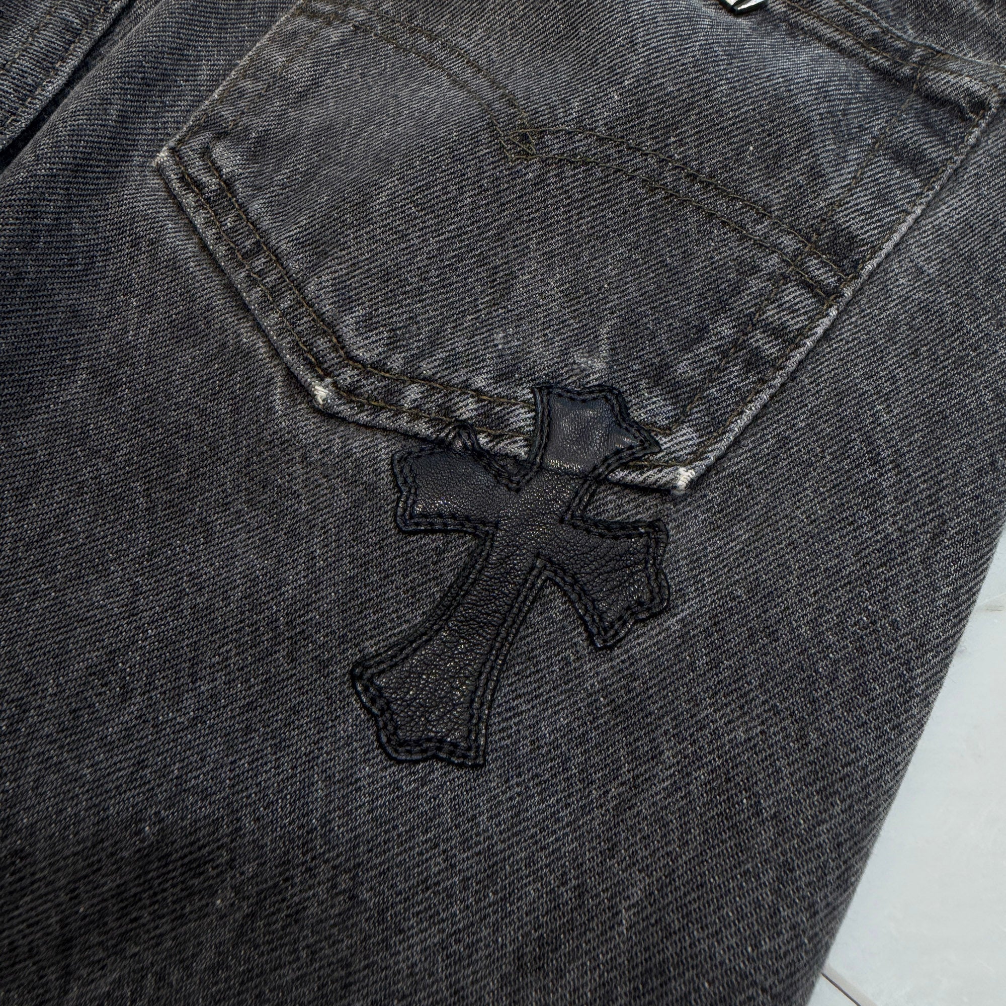 CHROME HEARTS × Levi's 501 VNTG Leather Cross Patch Denim Pants