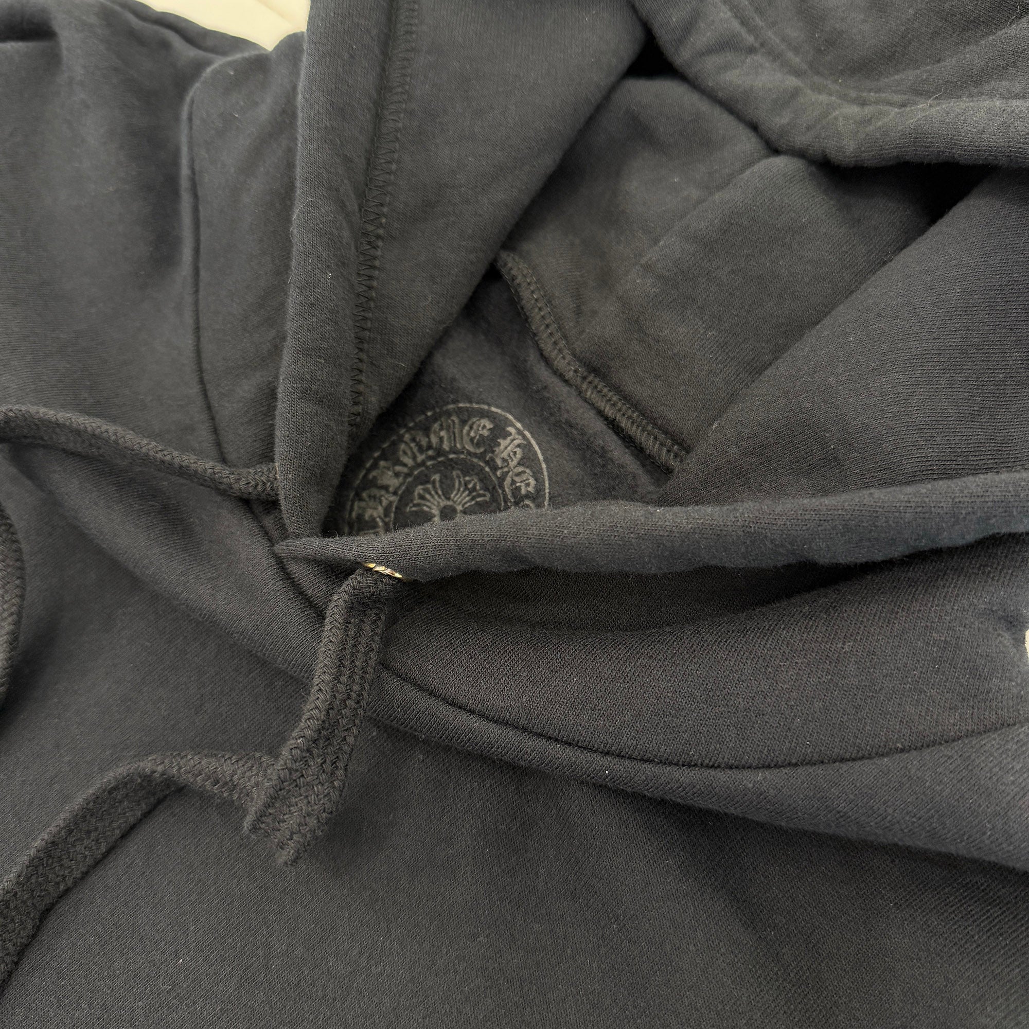 CHROME HEARTS Gradient Vertical Logo Print Pullover Hoodie Size XL クロムハーツ グラデーション ヴァーティカルロゴ プリント プルオーバー フーディー サイズXL