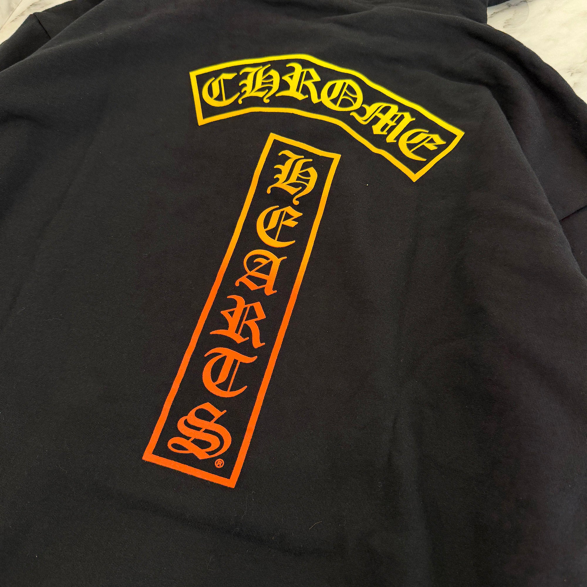 CHROME HEARTS Gradient Vertical Logo Print Pullover Hoodie Size XL クロムハーツ グラデーション ヴァーティカルロゴ プリント プルオーバー フーディー サイズXL