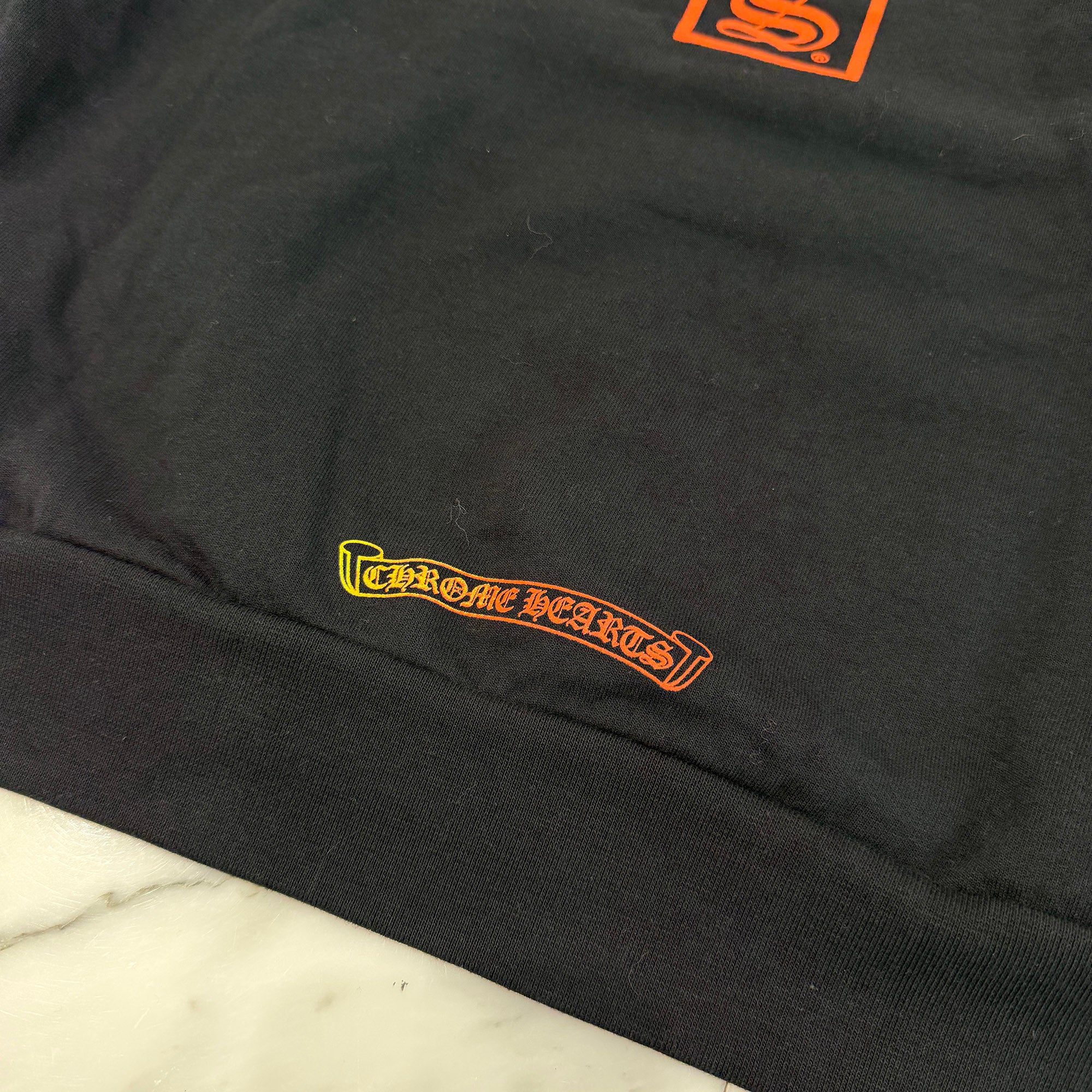 CHROME HEARTS Gradient Vertical Logo Print Pullover Hoodie Size XL クロムハーツ グラデーション ヴァーティカルロゴ プリント プルオーバー フーディー サイズXL