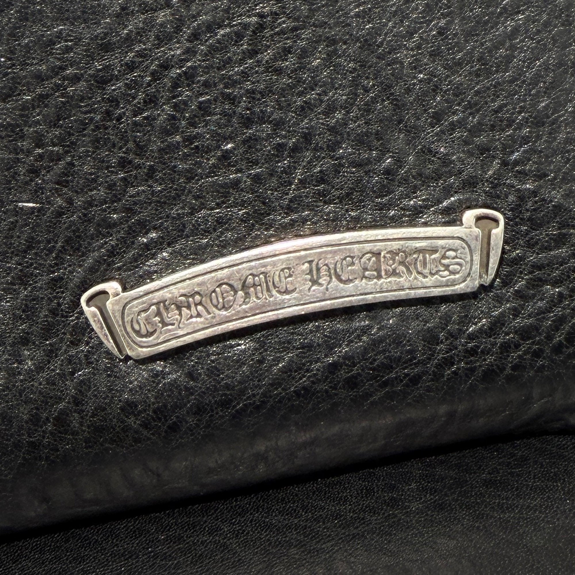 CHROME HEARTS BANK ROBBER 3 Cemetery Leather Cross Patch Round Zip Leather Compact Wallet クロムハーツ バンクローバー 3 セメタリー レザークロスパッチ ラウンドジップレザーコンパクトウォレット