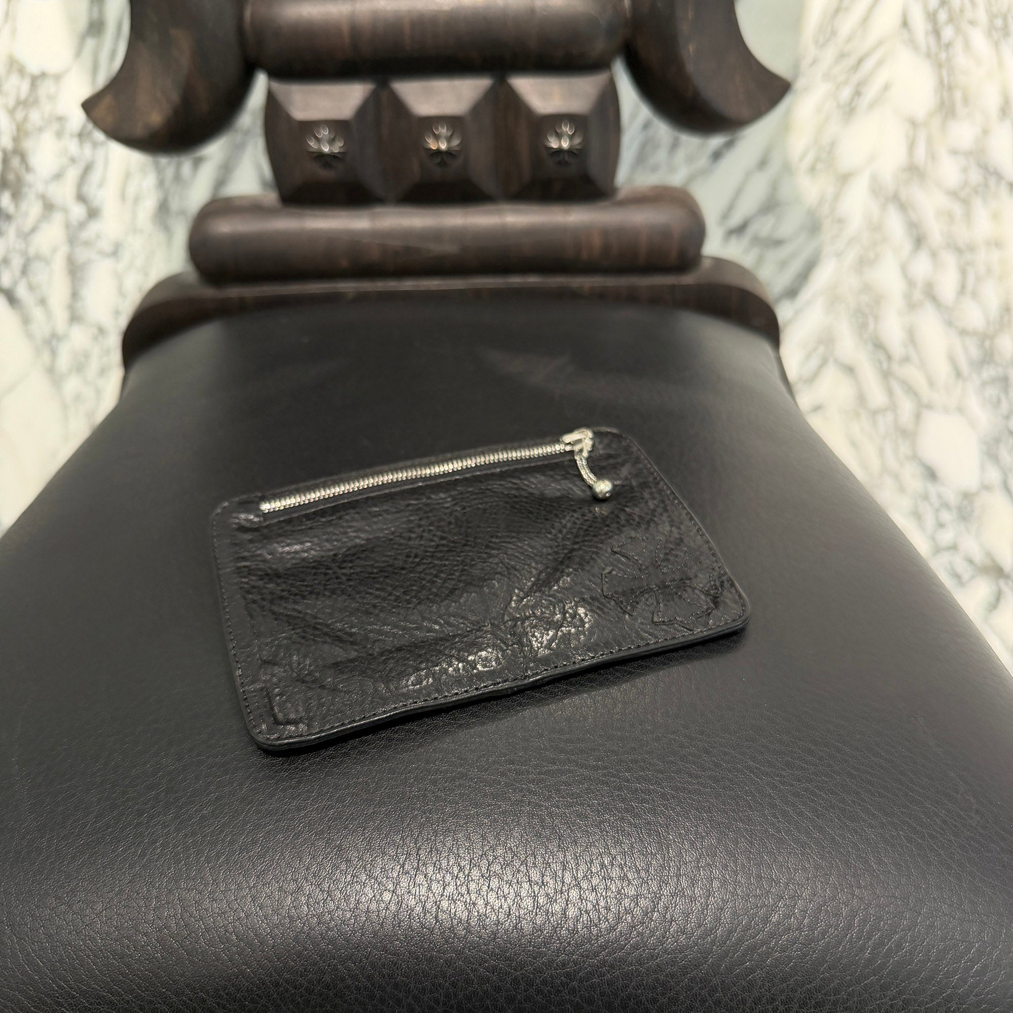 CHROME HEARTS BANK ROBBER 3 Cemetery Leather Cross Patch Round Zip Leather Compact Wallet クロムハーツ バンクローバー 3 セメタリー レザークロスパッチ ラウンドジップレザーコンパクトウォレット