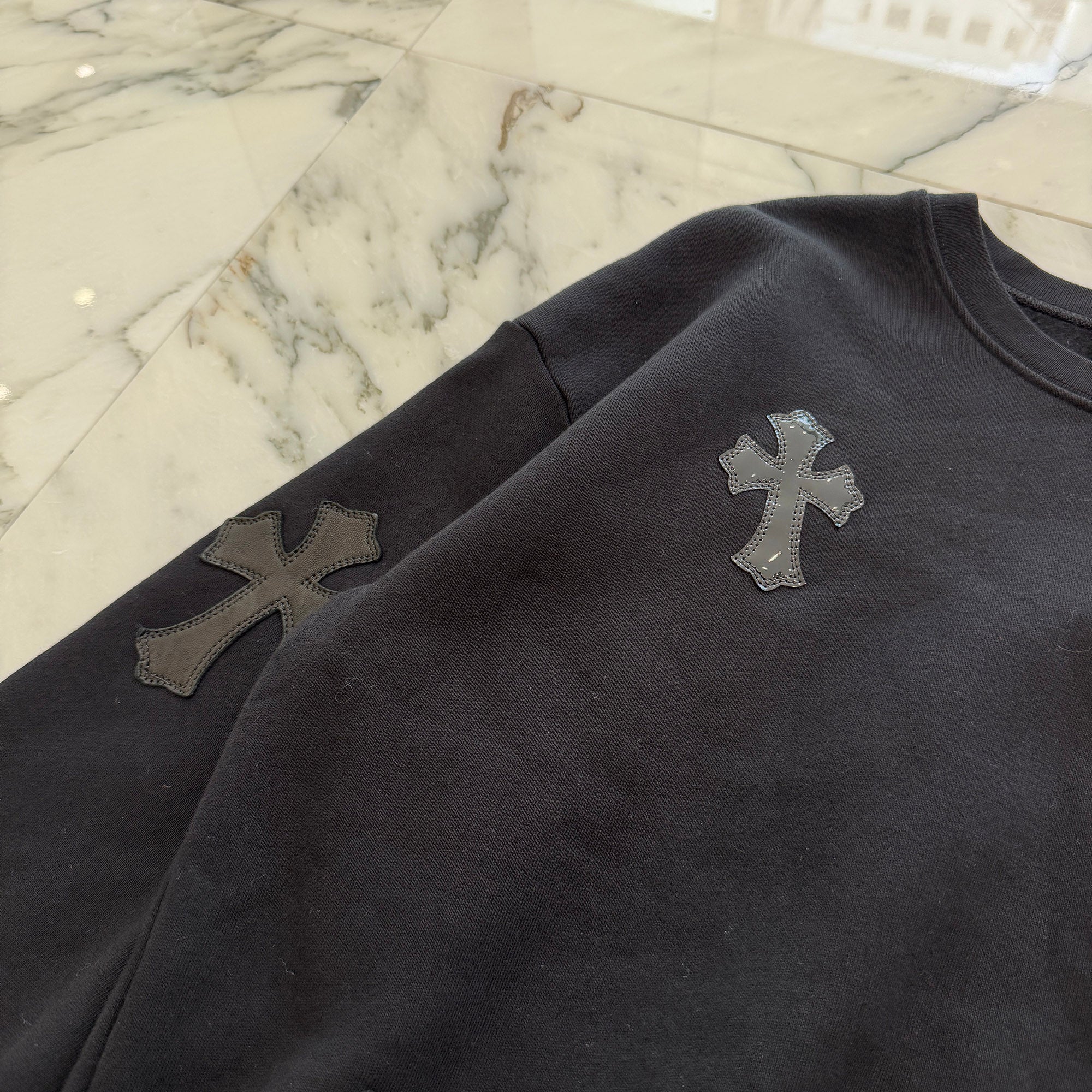 CHROME HEARTS Y NOT Multi Leather Cross Patch Sweatshirt Size M クロムハーツ ワイノット マルチレザークロスパッチ スウェットシャツ サイズM