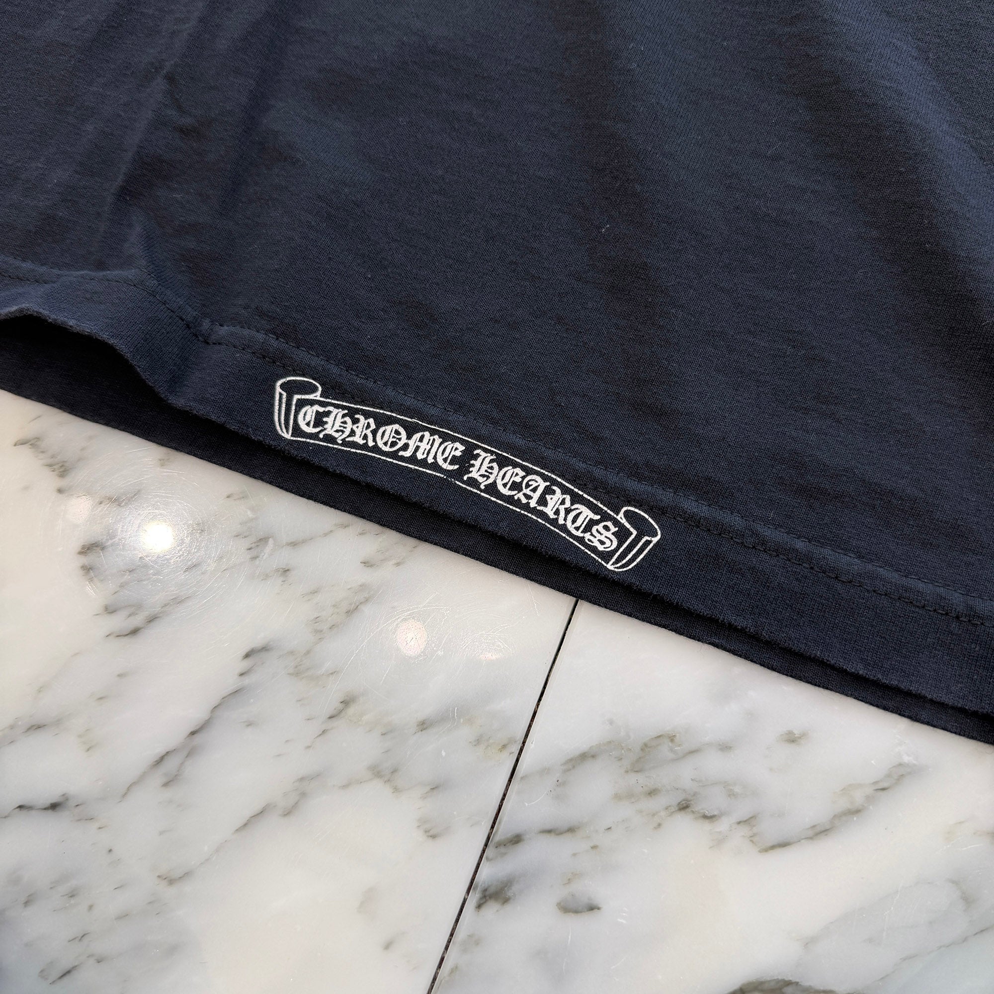 CHROME HEARTS Back Scroll Label Vertical Logo Tee Size M クロムハーツ バックスクロールラベル ヴァーティカルロゴTシャツ サイズM