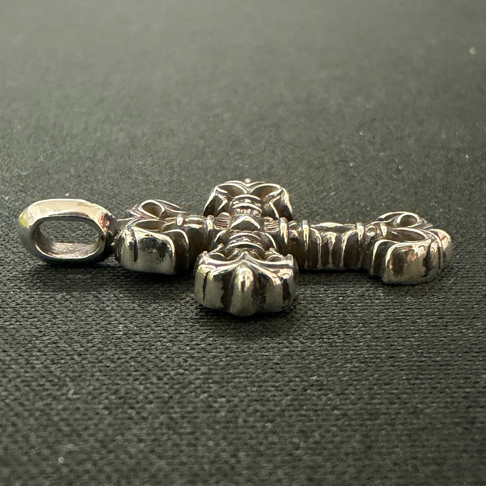 CHROME HEARTS Tiny Filigree Cross Charm Pendent Top クロムハーツ