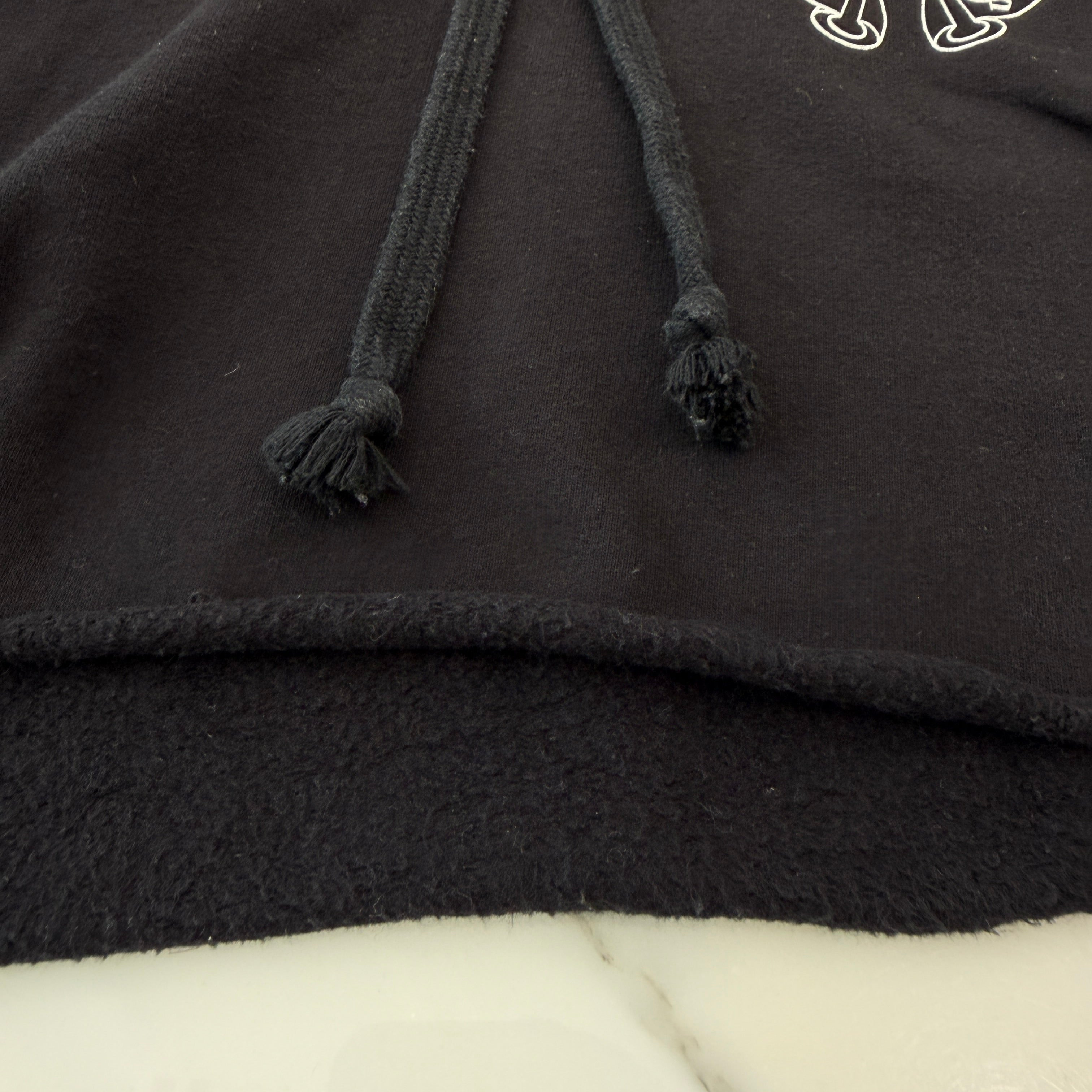 CHROME HEARTS × BELLA HADID Initial Embroidery Horseshoe Pullover Hoodie Size SM/MD (89-92) クロムハーツ × ベラハディッド イニシャル刺繡 ホースシュー プルオーバーフーディー サイズSM/MD (89-92)