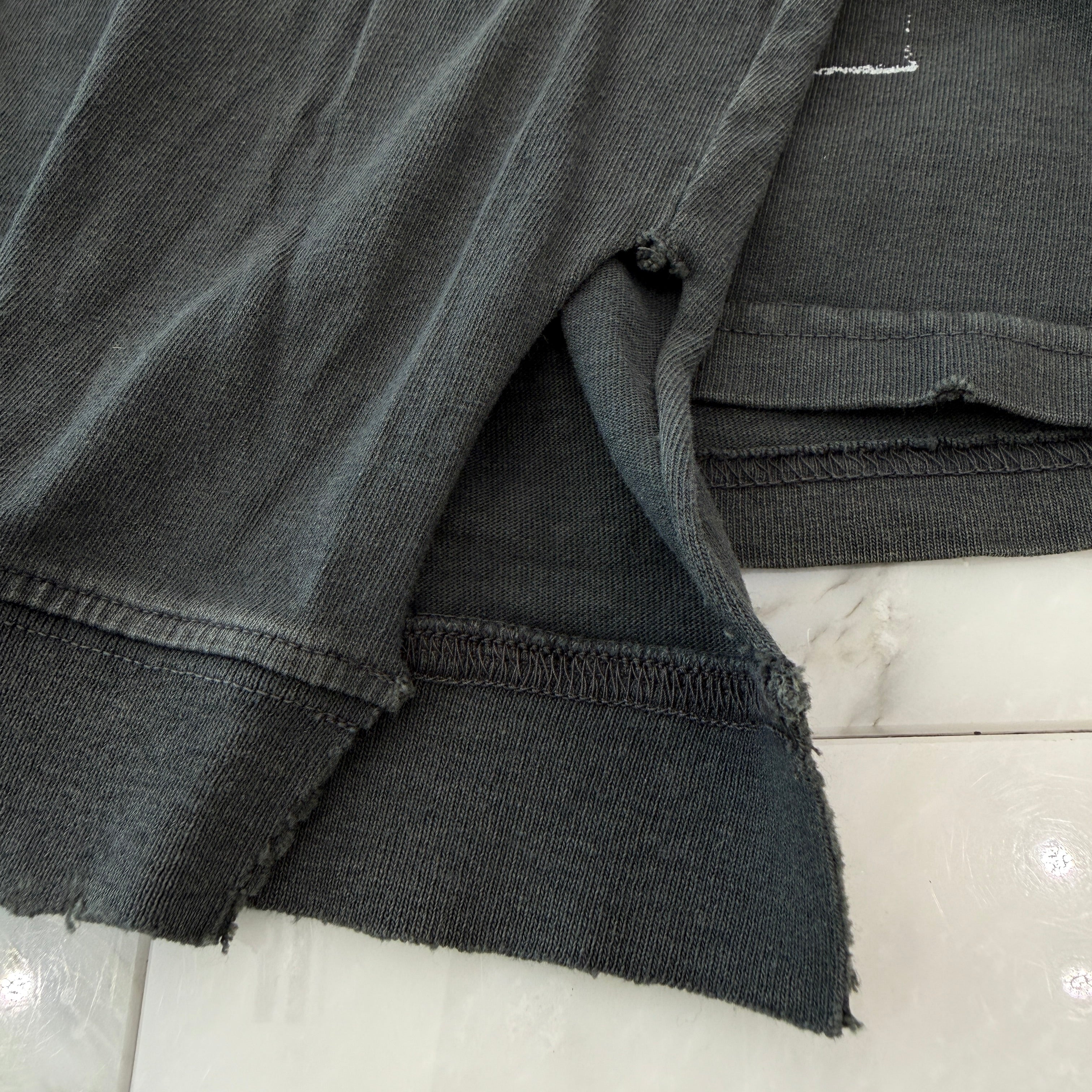 Maison Margiela 2025SS Stamp Logo Distressed Finish Long Sleeve Tee S51GC0535 S24567 Size L メゾンマルジェラ スタンプロゴ ダメージ加工 ロングスリーブTシャツ サイズL