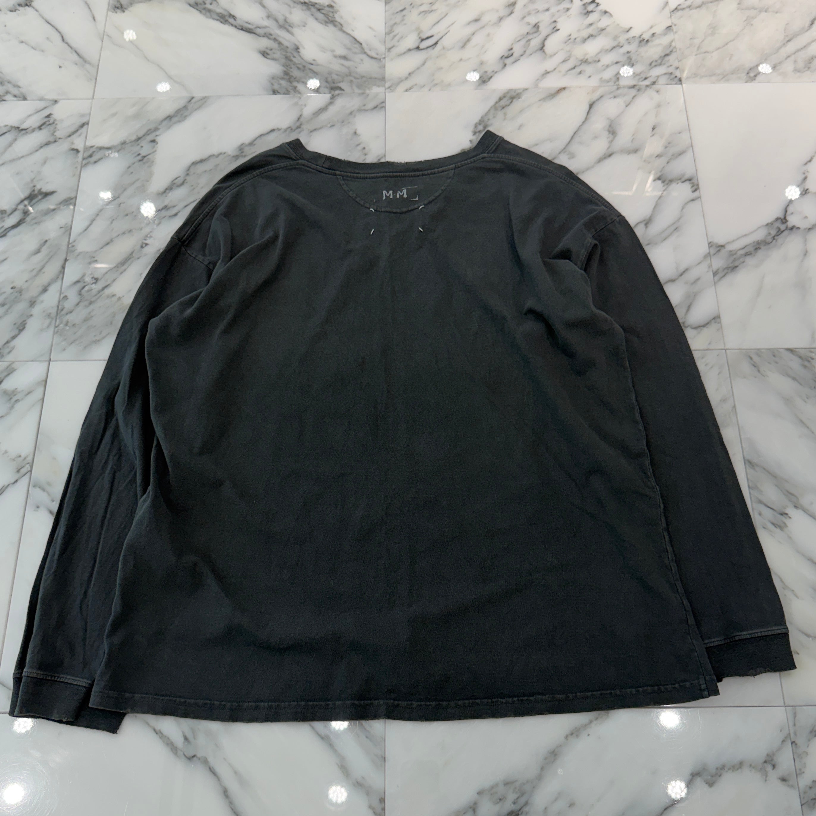 Maison Margiela 2025SS Stamp Logo Distressed Finish Long Sleeve Tee S51GC0535 S24567 Size L メゾンマルジェラ スタンプロゴ ダメージ加工 ロングスリーブTシャツ サイズL