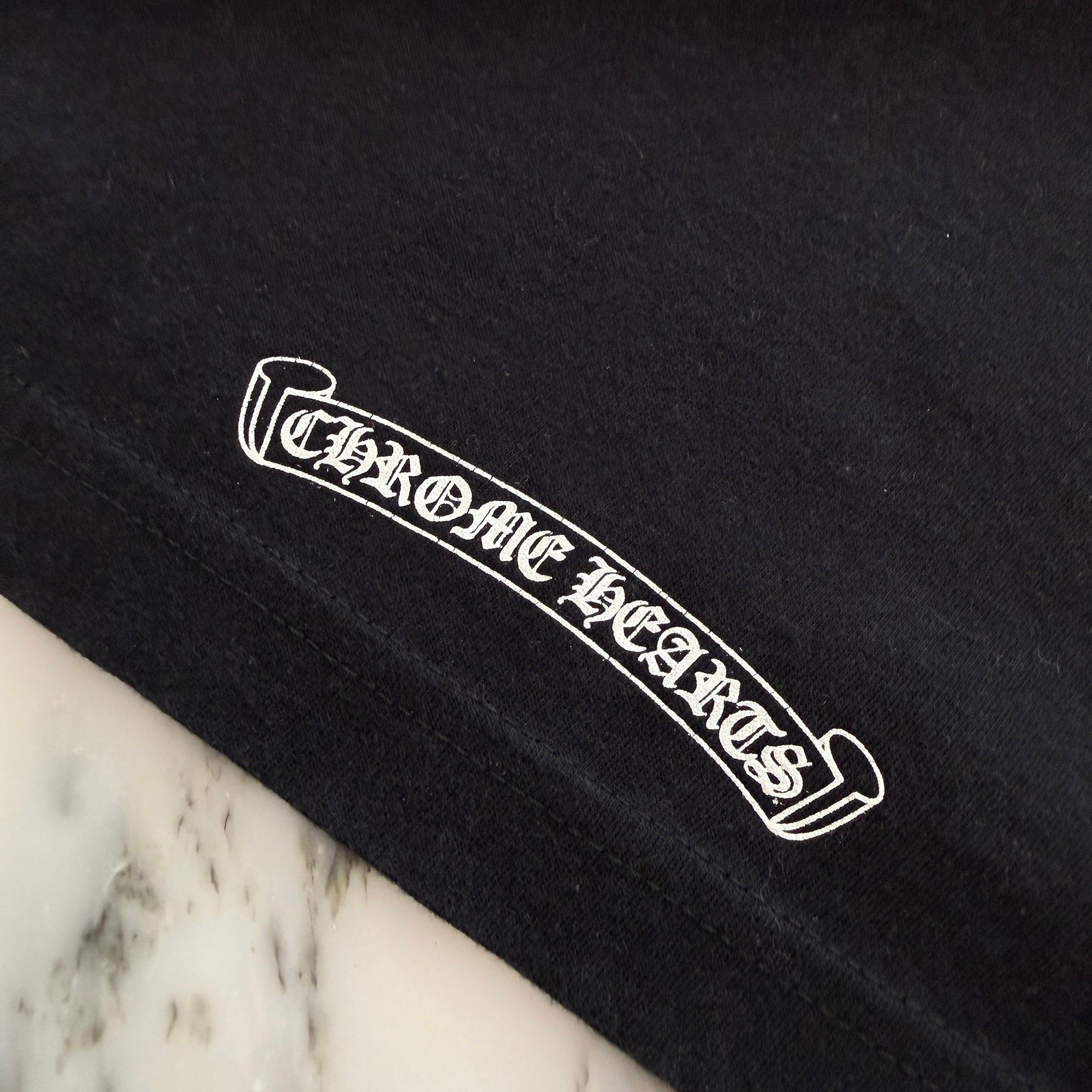 CHROME HEARTS Vertical T Bar Logo Back Horseshoe Print Tee Size L クロムハーツ バーティカル Tバーロゴ バックホースシュー Tシャツ サイズL