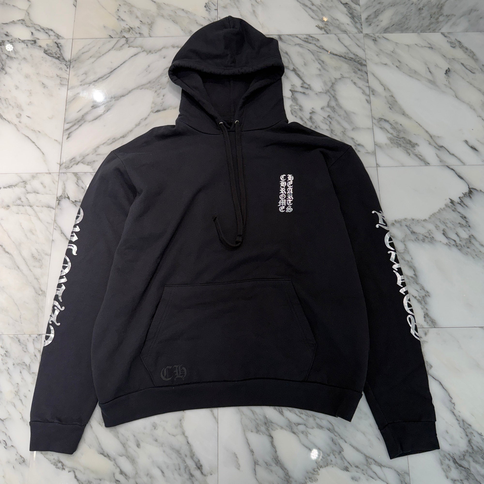 CHROME HEARTS 2025AW 1988 Silver Vertical Logo Pullover Hoodie Size XL クロムハーツ 1988 シルバー ヴァーティカルロゴ プルオーバーフーディー サイズXL