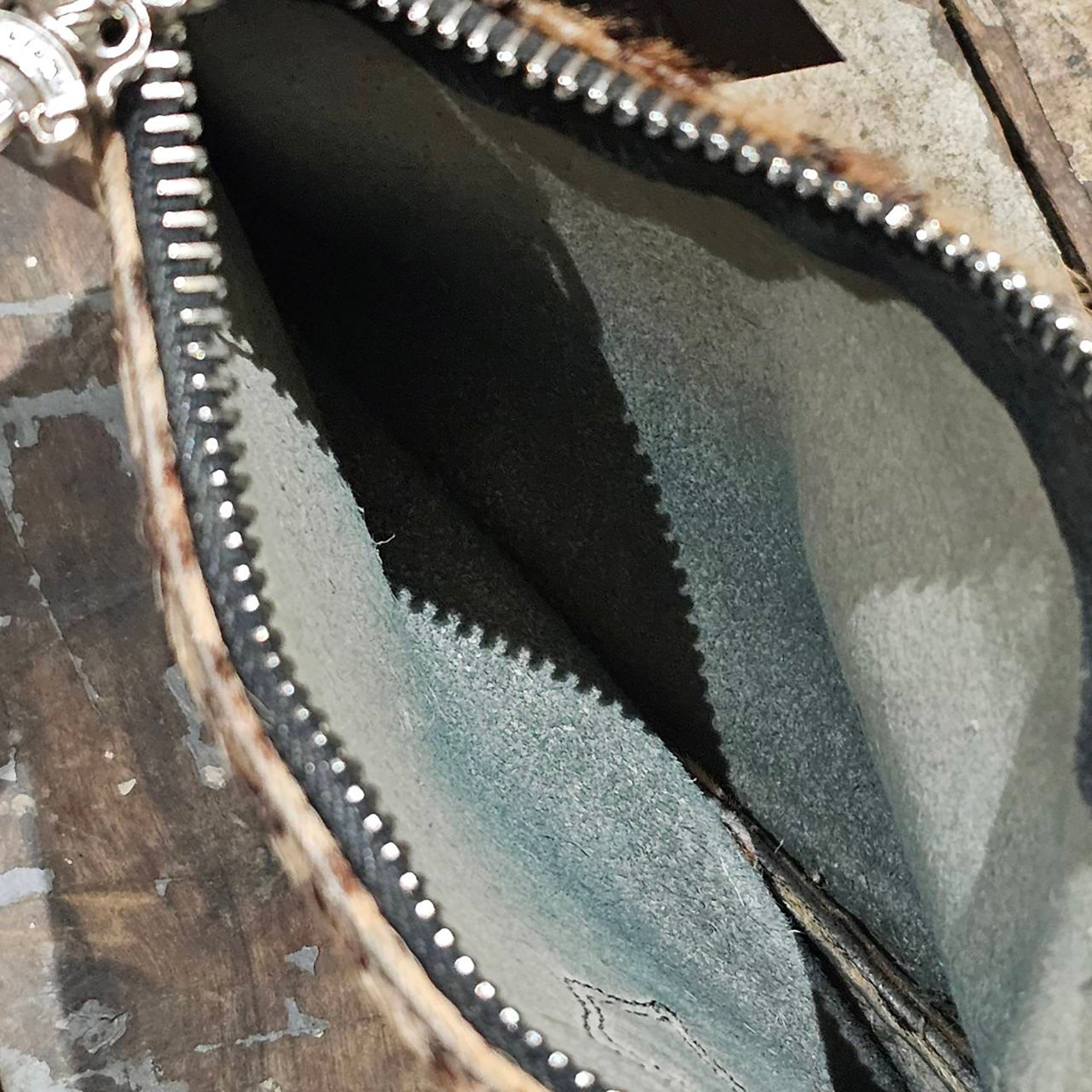 CHROME HEARTS Leopard Cross Leather Patch Fur Zipper Change Purse クロムハーツ レオパルド クロスレーザパッチ ファー ジッパー チェンジパース