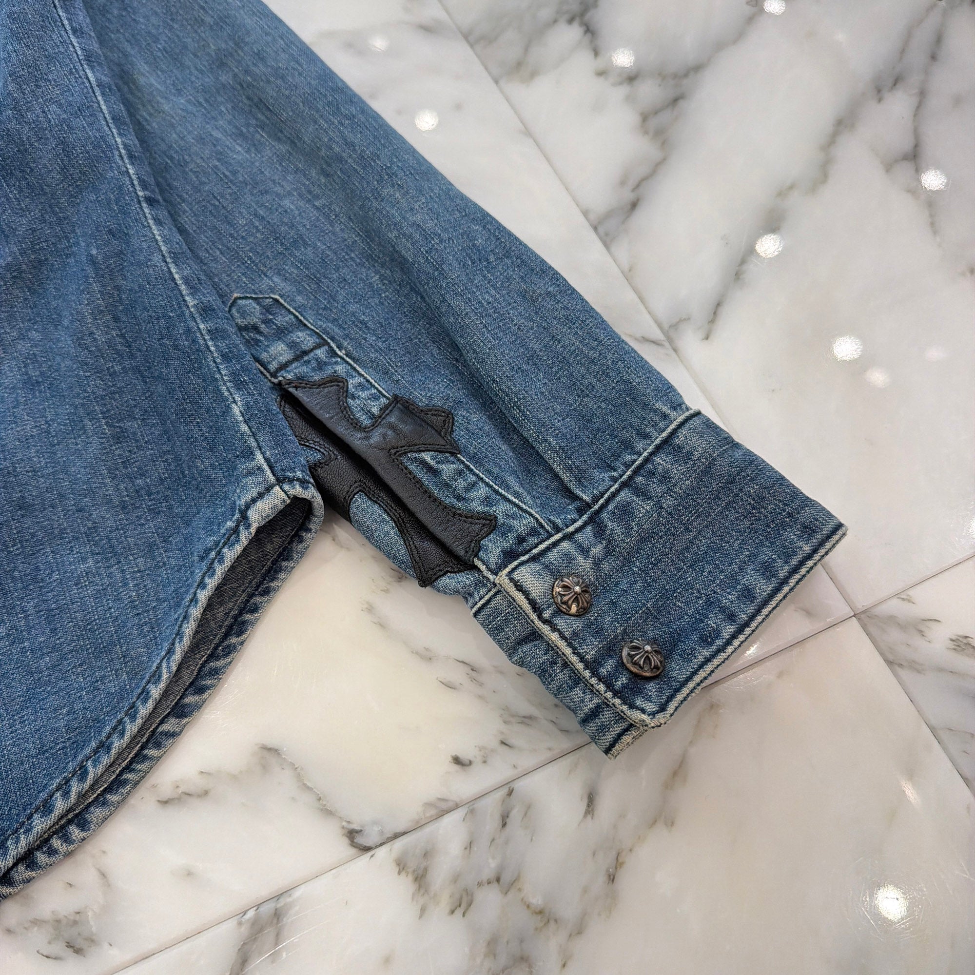CHROME HEARTS Leather Cross Patch Western Denim Shirt Size SM クロムハーツ オールド レザー クロスパッチ ウェスタン デニムシャツ サイズSM