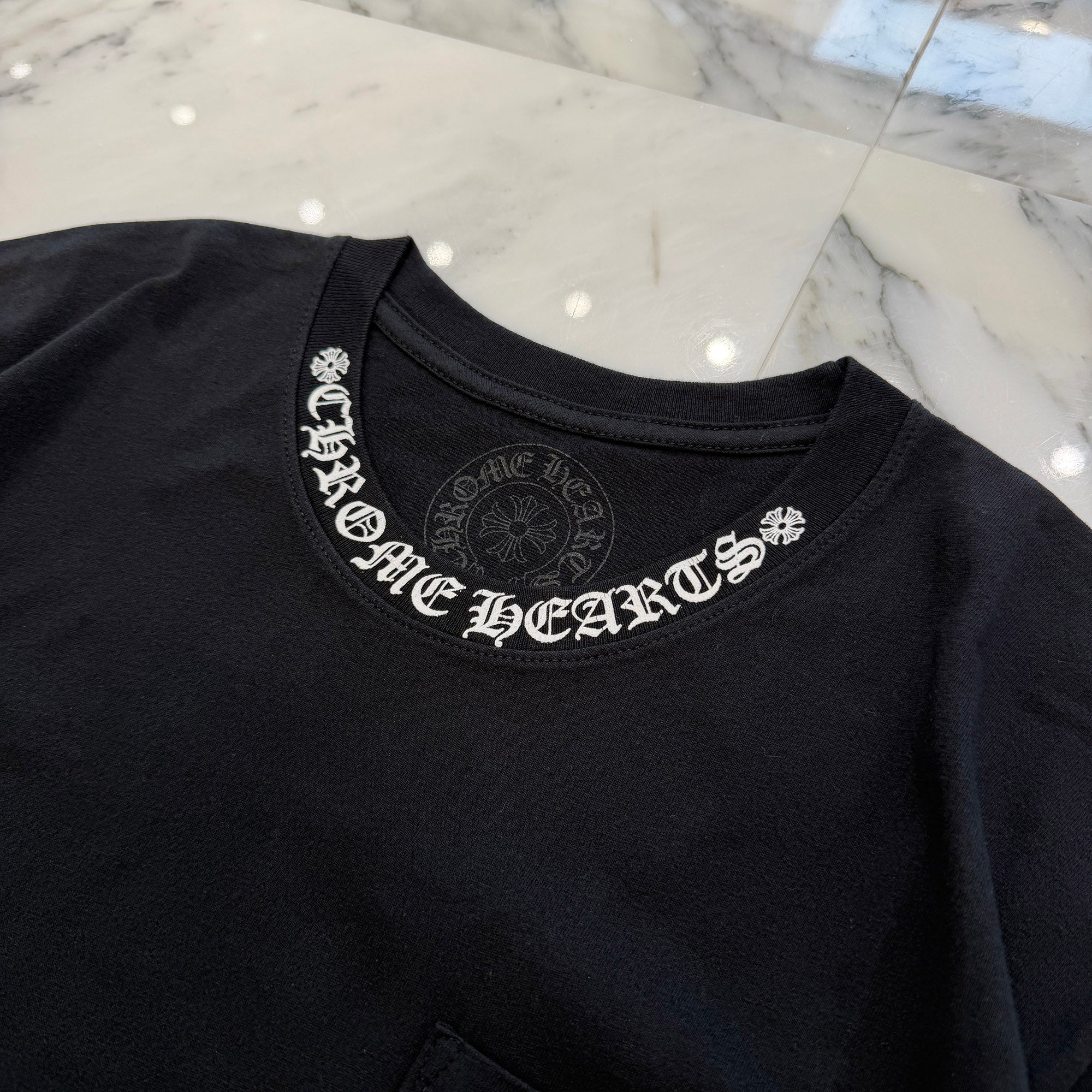 CHROME HEARTS Neck Logo Back Cross Tee Size M クロムハーツ ネックロゴ バッククロス Tシャツ サイズM