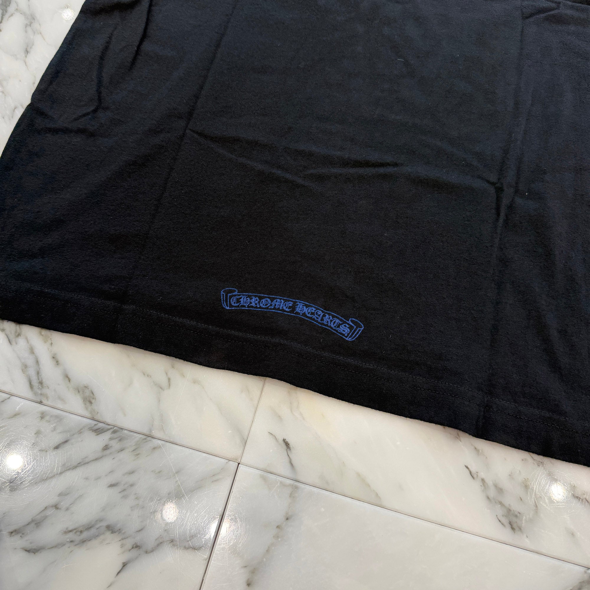 CHROME HEARTS 2025SS Old English Neck Logo Tee Size M クロムハーツ オールドイングリッシュ ネックロゴ Tシャツ サイズM