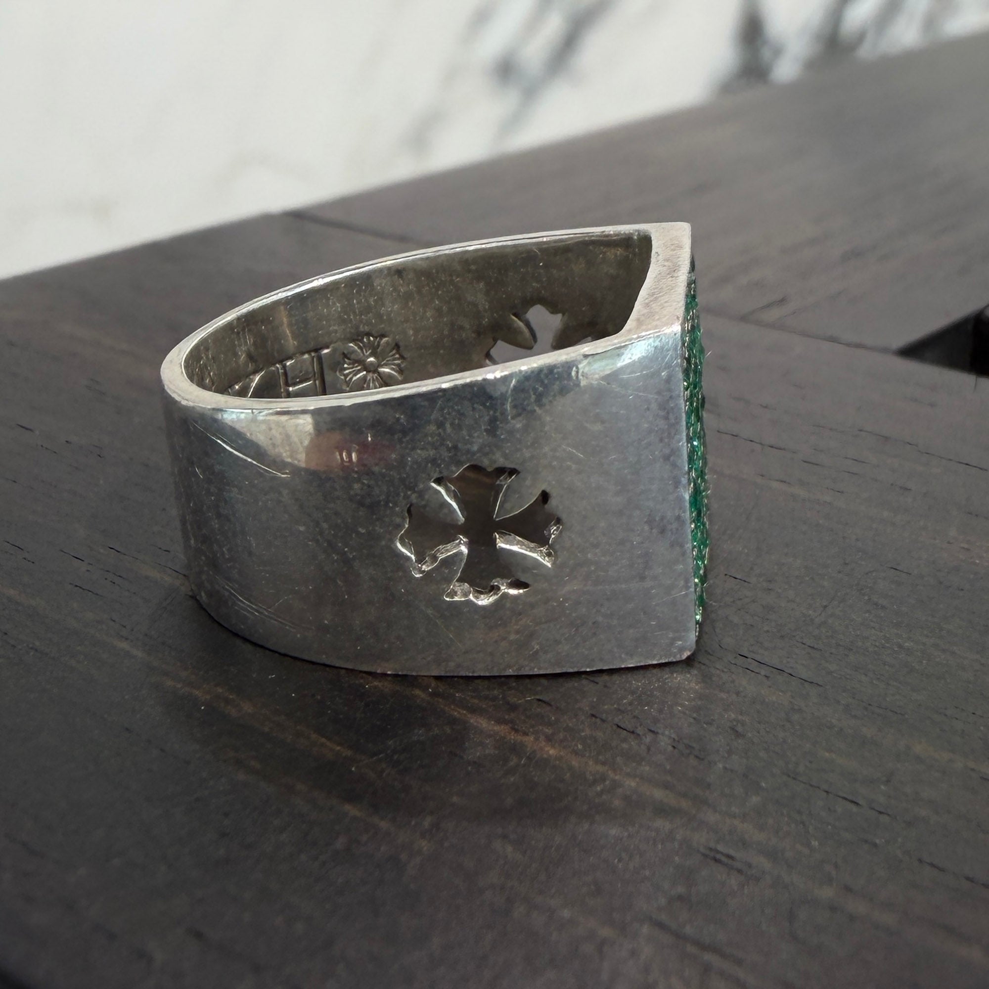 CHROME HEARTS × Kate Hudson Cigar Band Ring Pave Emerald Size 12号 クロムハーツ×ケイト・ハドソン シガー バンド リング パヴェエメラルド サイズ12号
